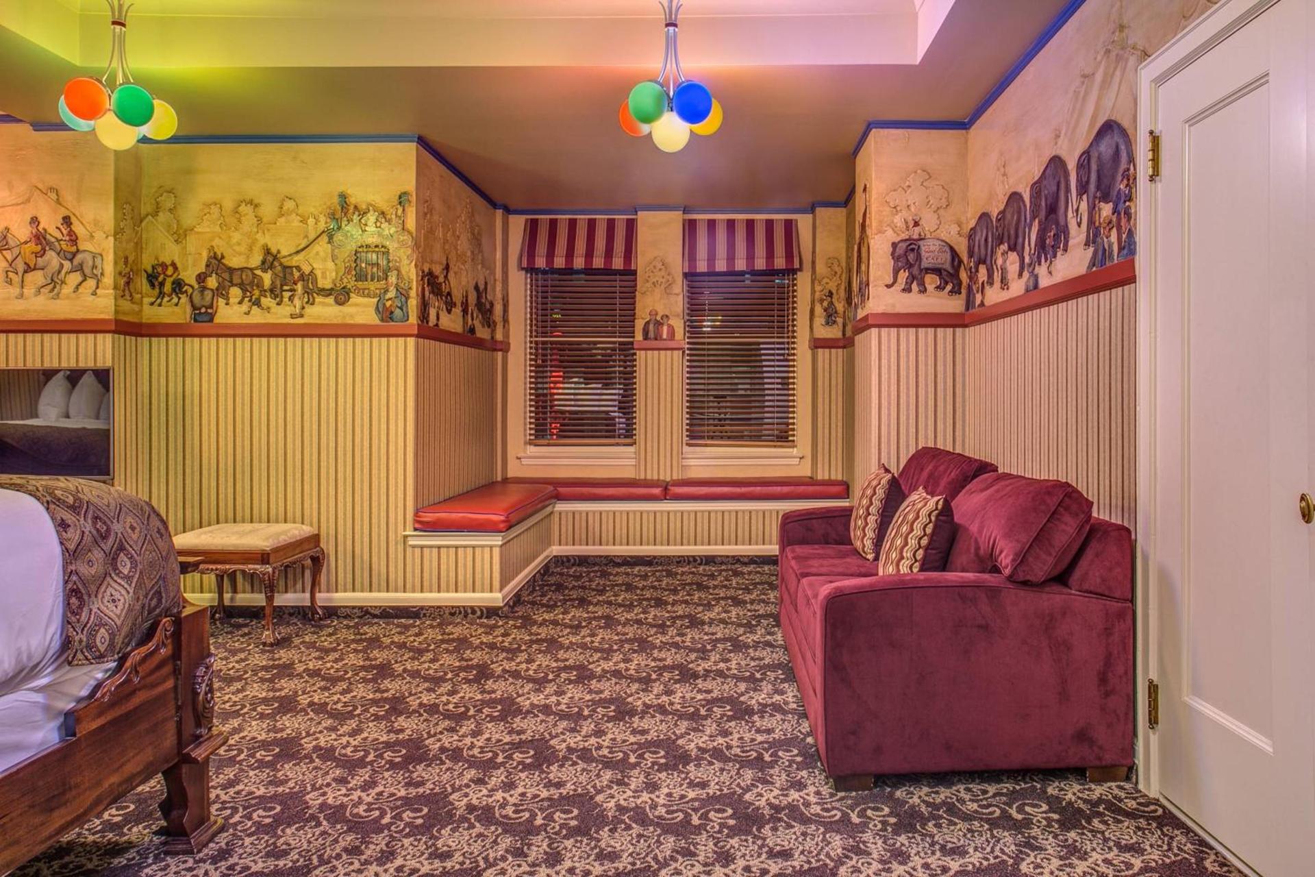 Davenport Hotel, Autograph Collection photo 10