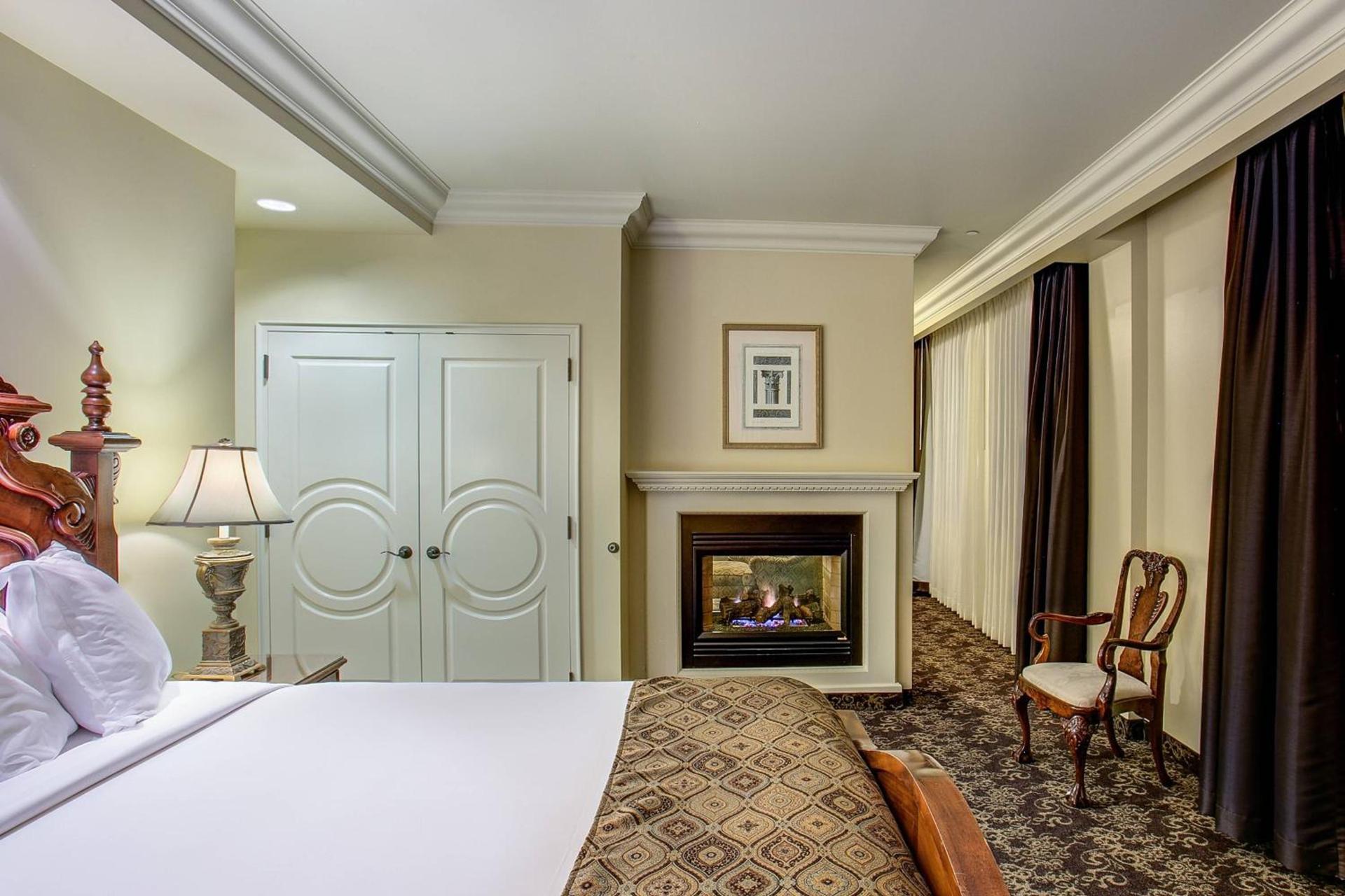 Davenport Hotel, Autograph Collection photo 32