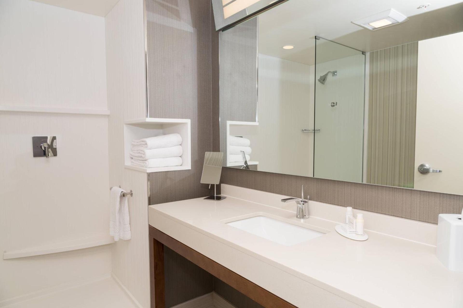 Courtyard by Marriott Morgantown photo 7