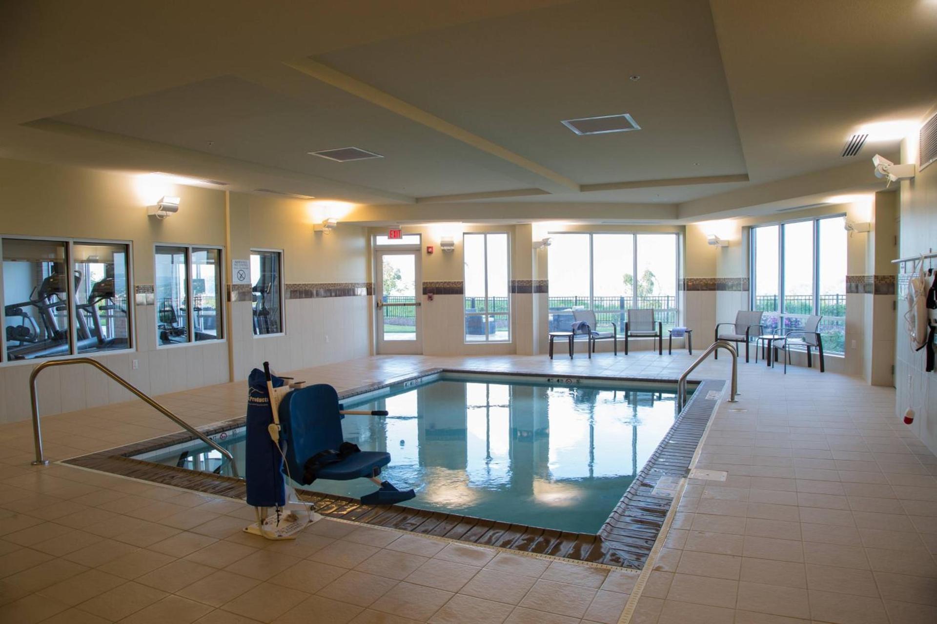 Courtyard by Marriott Morgantown photo 21