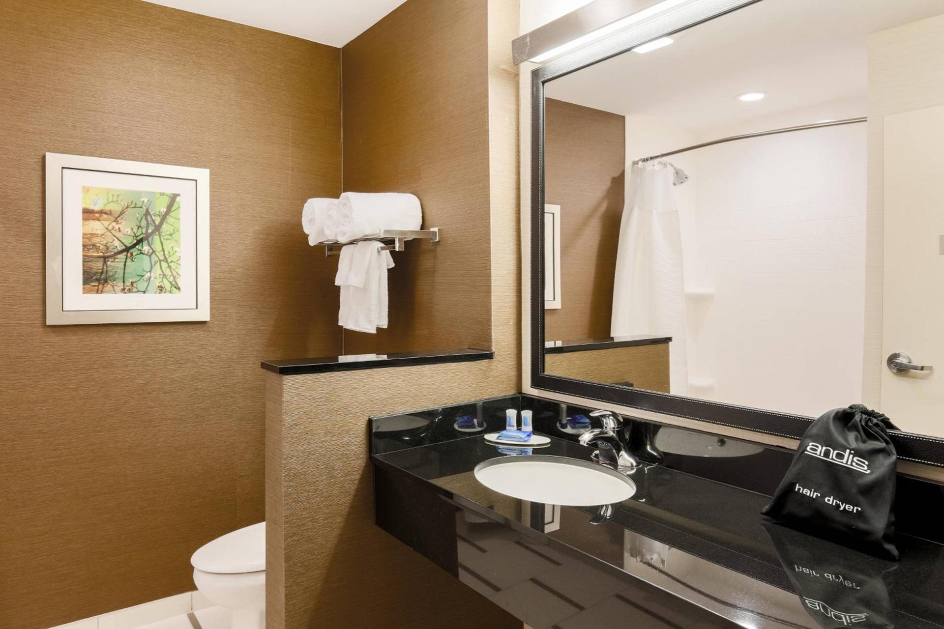 Fairfield Inn & Suites by Marriott Cotulla photo 12