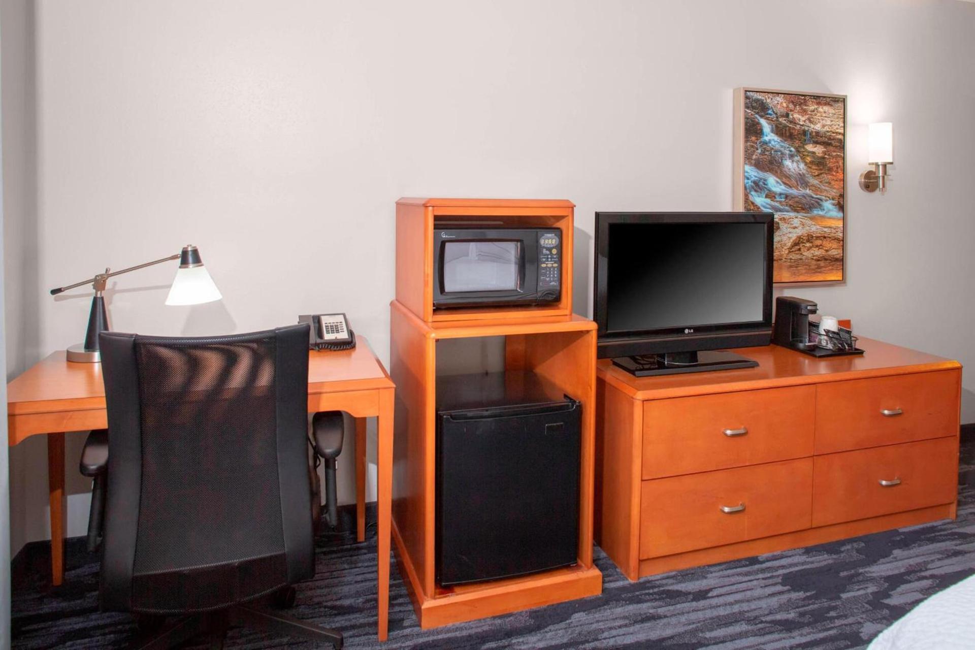 Fairfield Inn and Suites by Marriott Gadsden photo 8