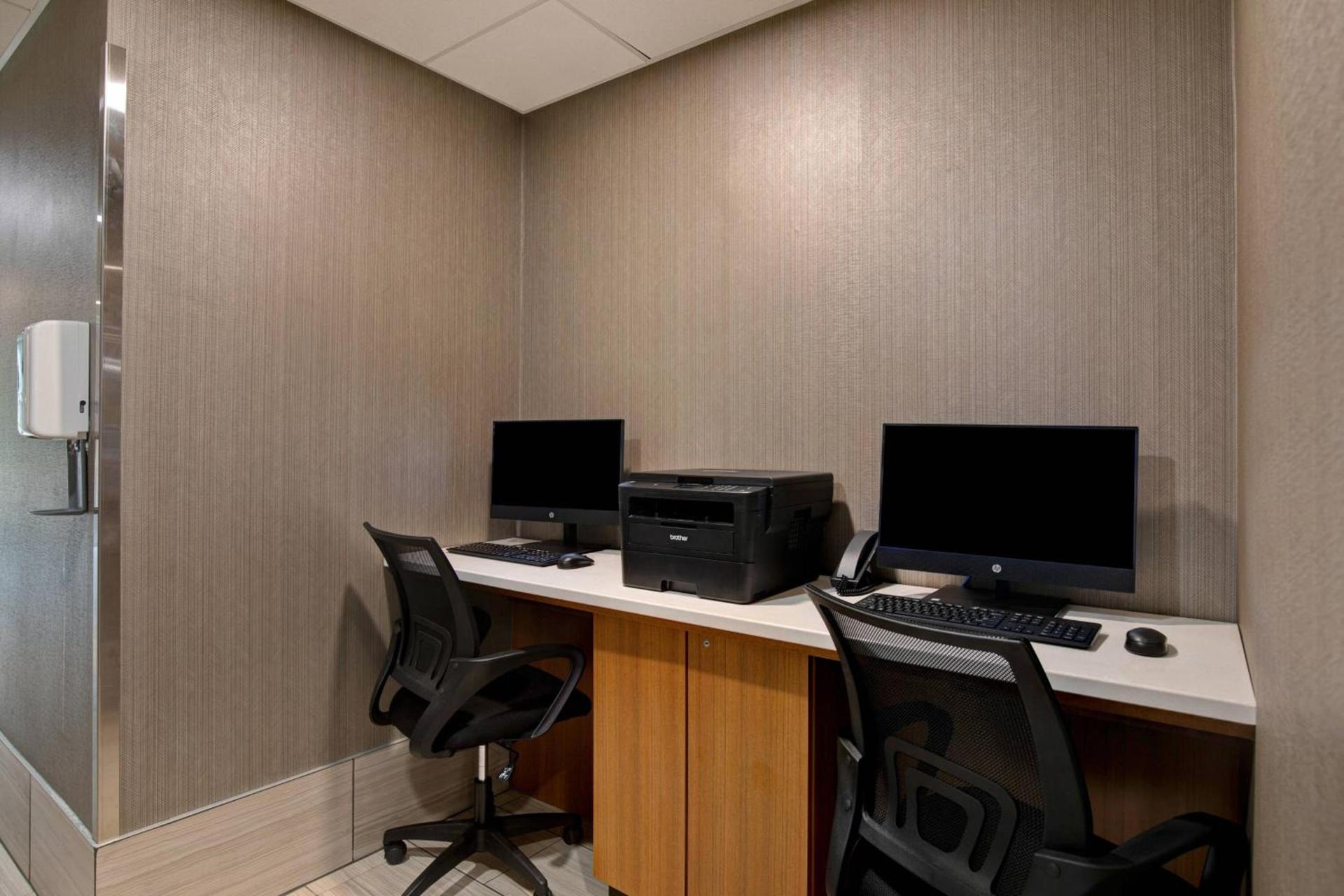 SpringHill Suites by Marriott Orangeburg photo 22
