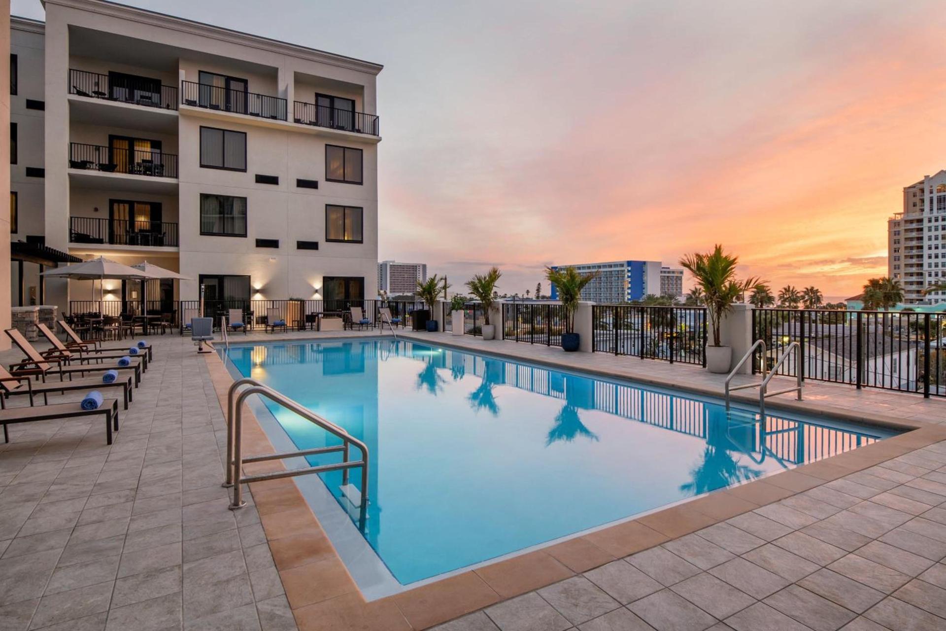 Courtyard by Marriott Clearwater Beach photo 2