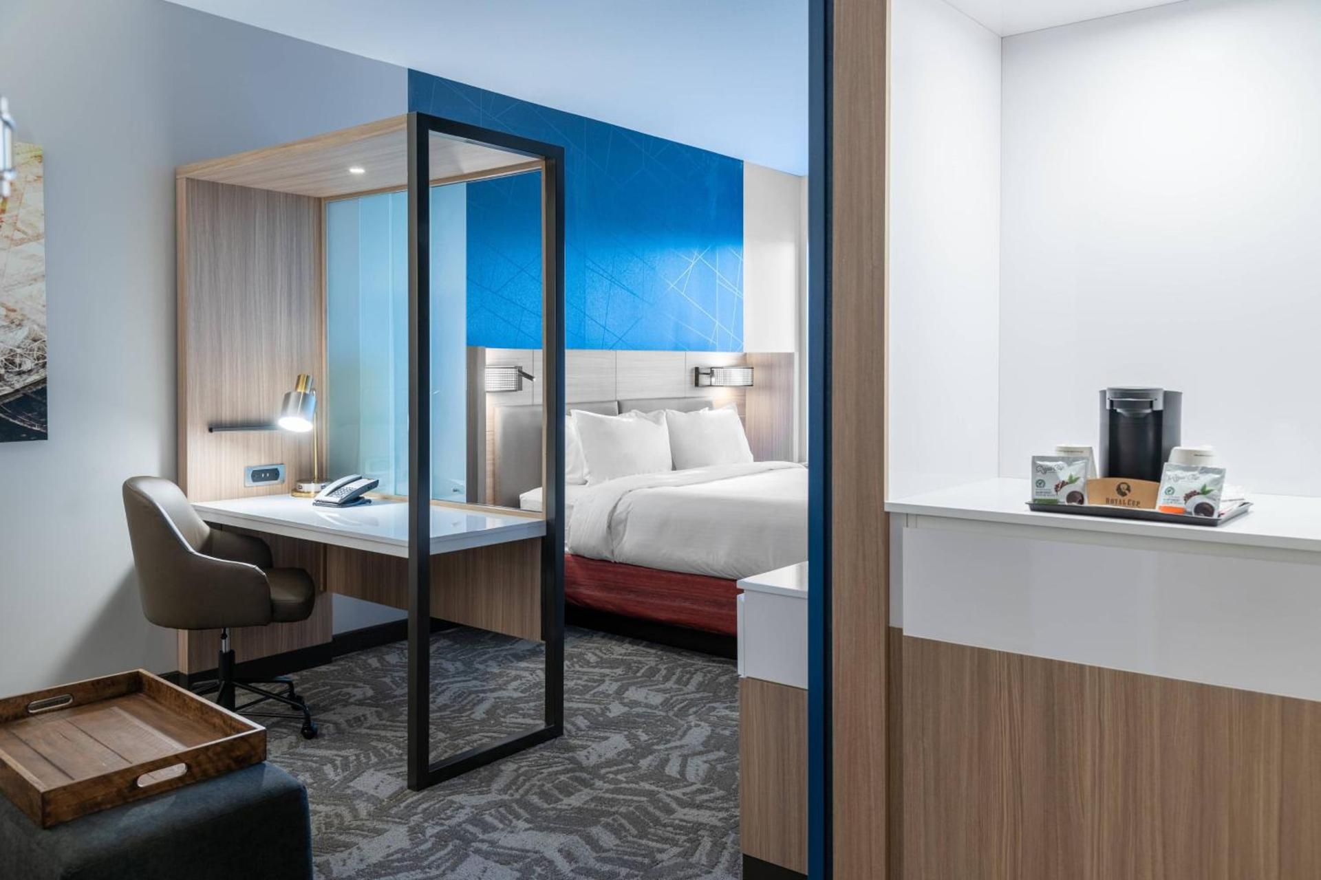 SpringHill Suites by Marriott Overland Park Leawood photo 12