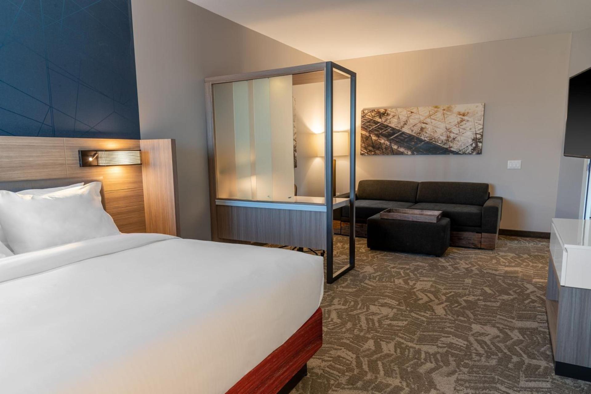 SpringHill Suites by Marriott Overland Park Leawood photo 14