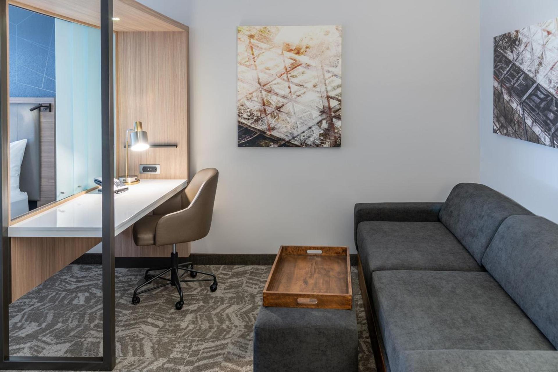 SpringHill Suites by Marriott Overland Park Leawood photo 18