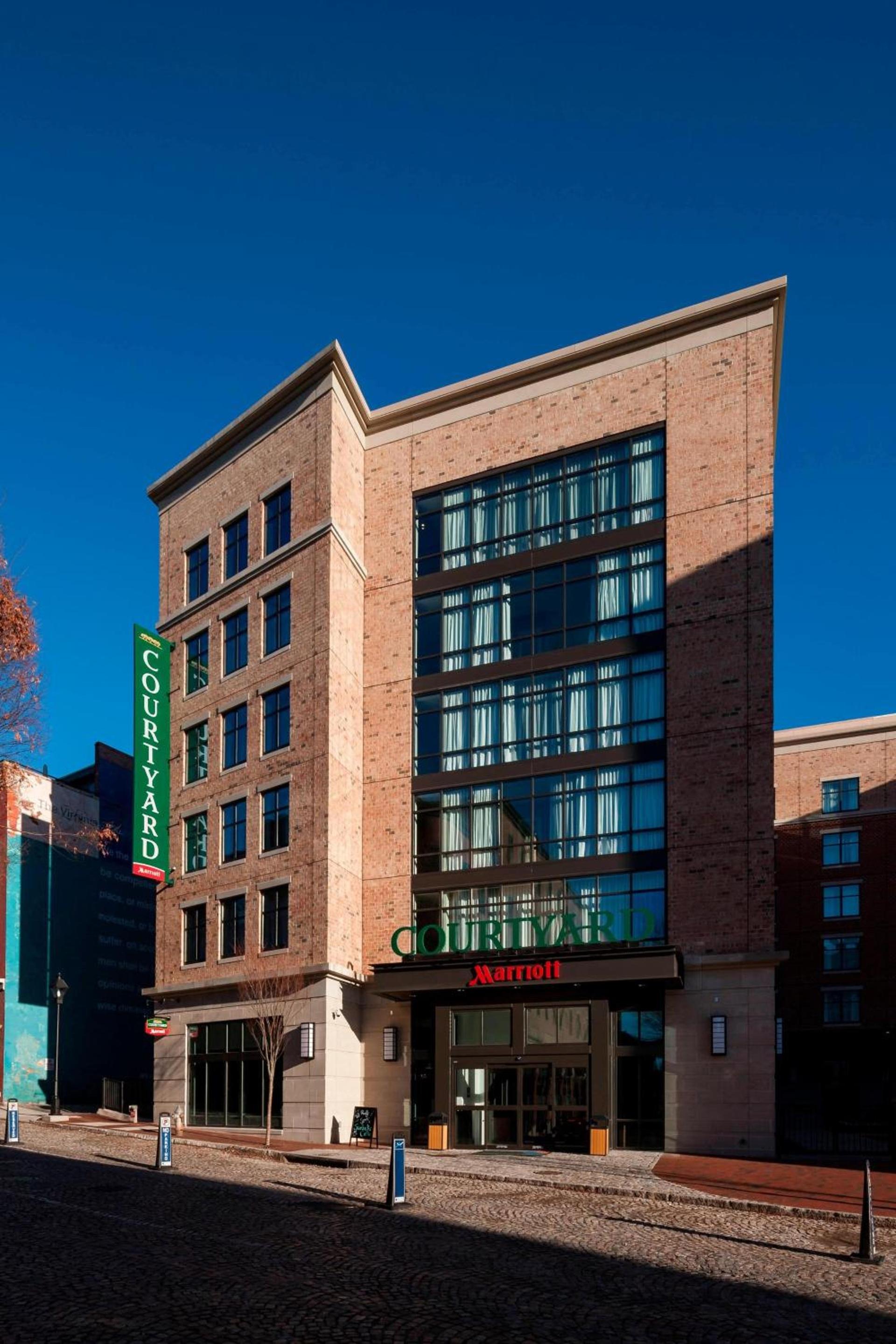 Courtyard by Marriott Richmond Downtown photo 4