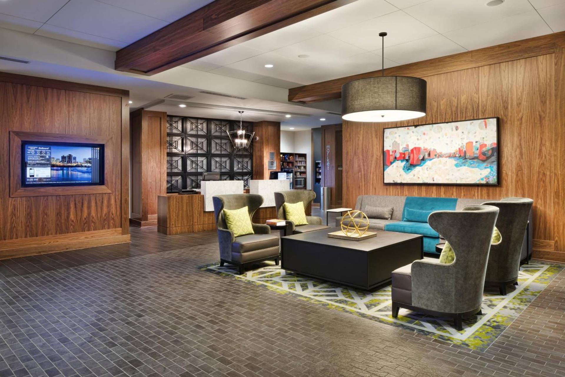 Courtyard by Marriott Richmond Downtown photo 2
