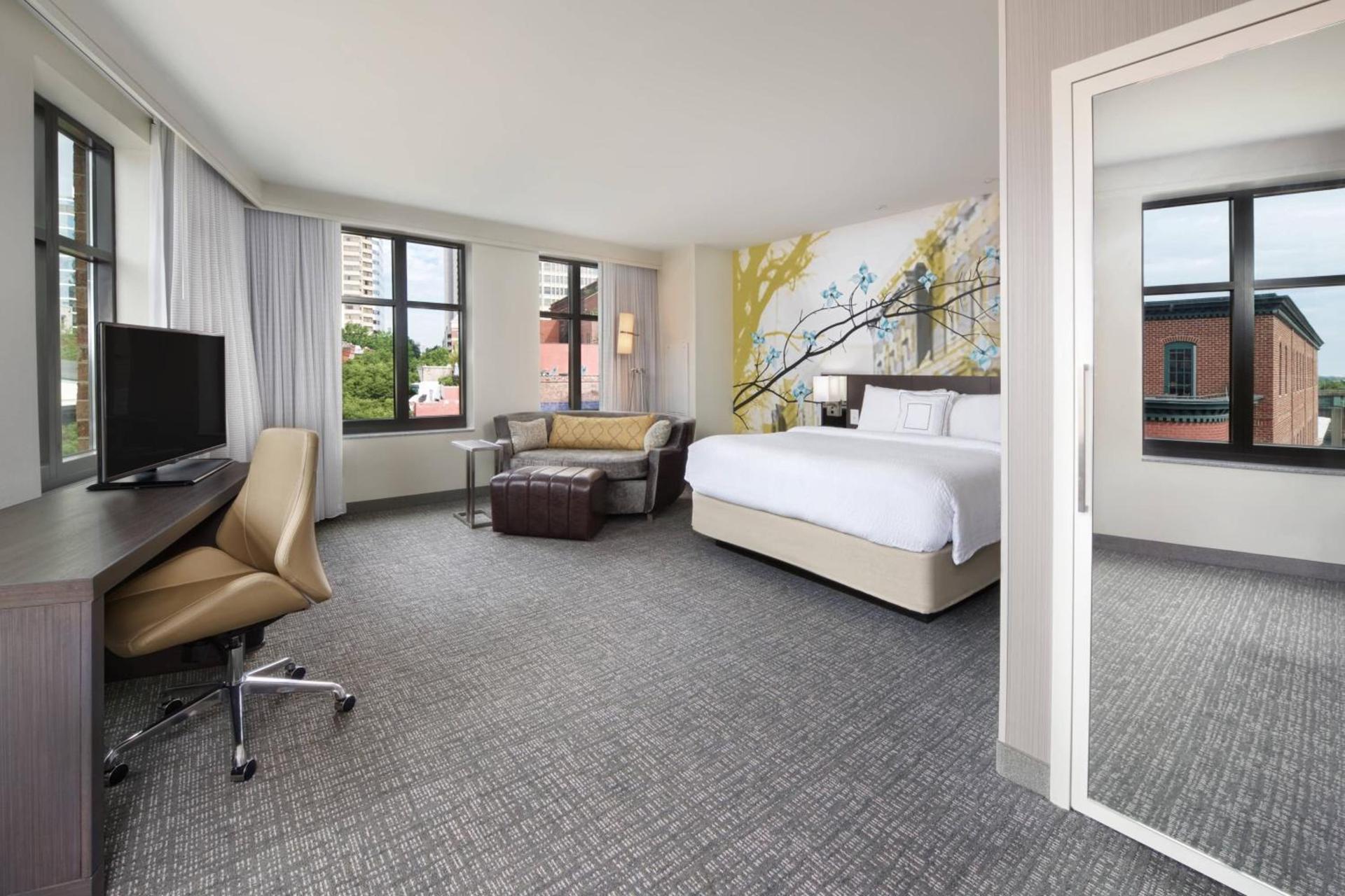 Courtyard by Marriott Richmond Downtown photo 10