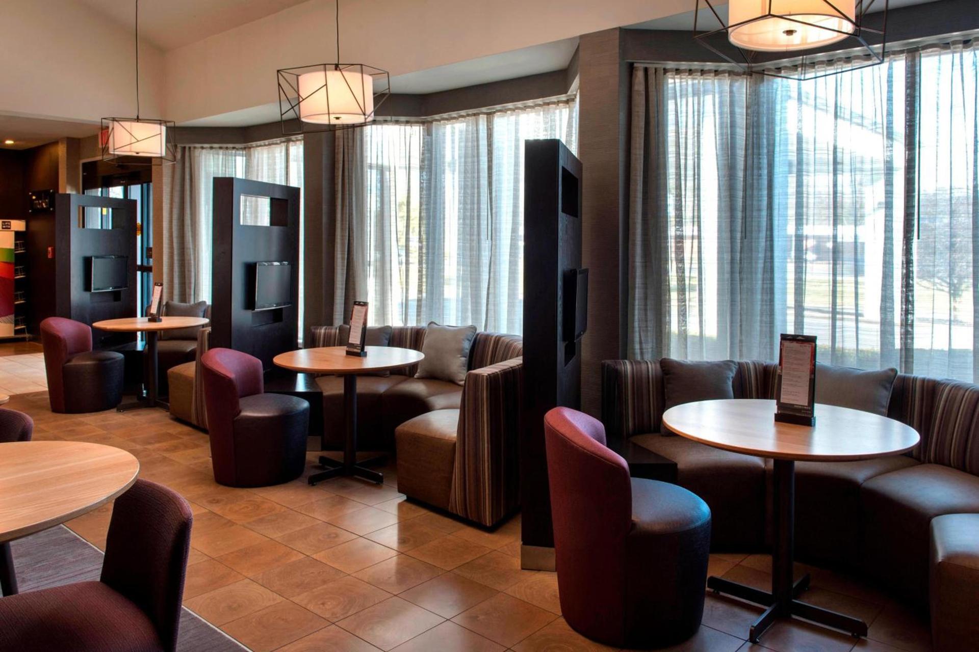 Courtyard by Marriott Poughkeepsie photo 13