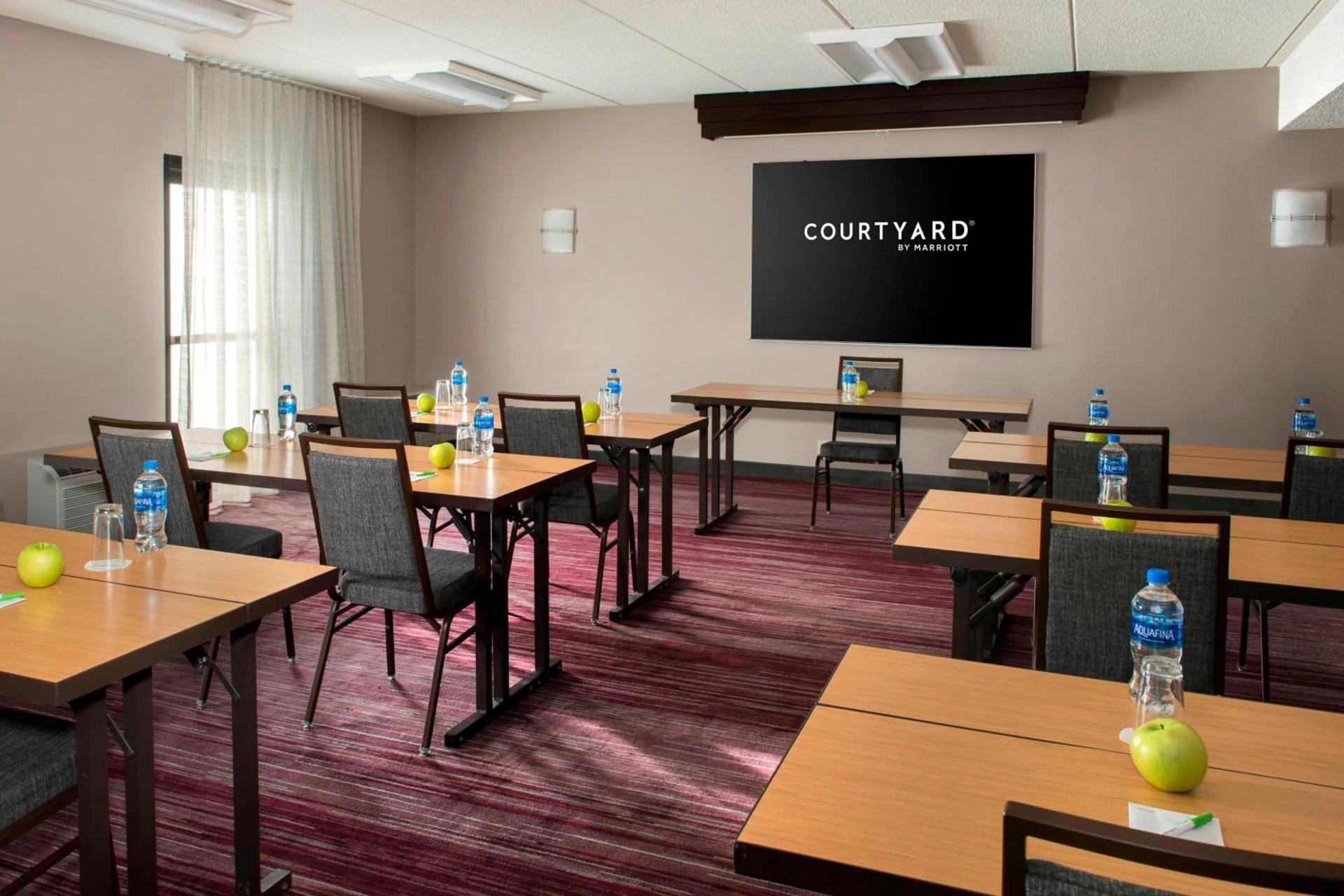 Courtyard by Marriott Poughkeepsie photo 22