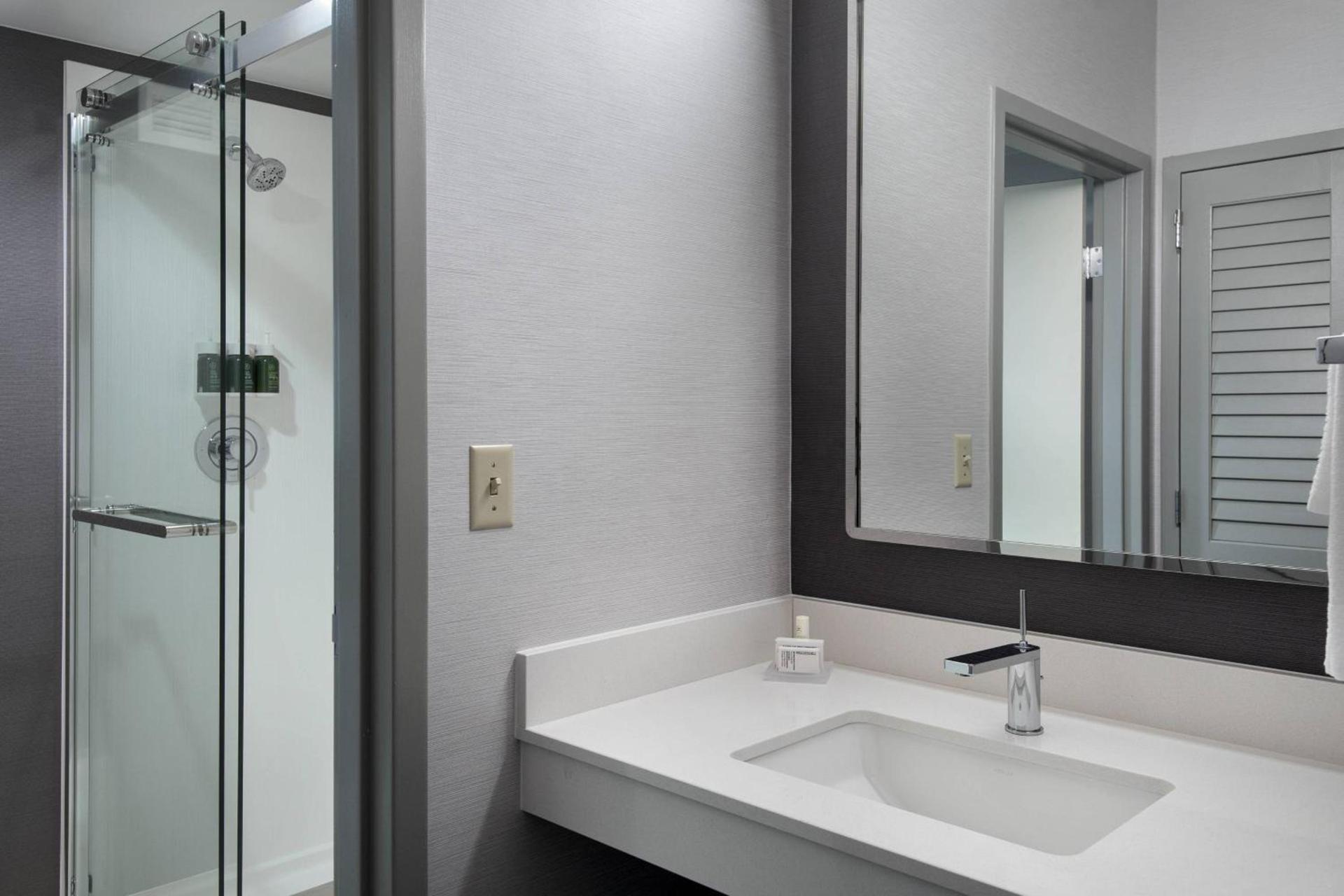 Courtyard by Marriott Poughkeepsie photo 8