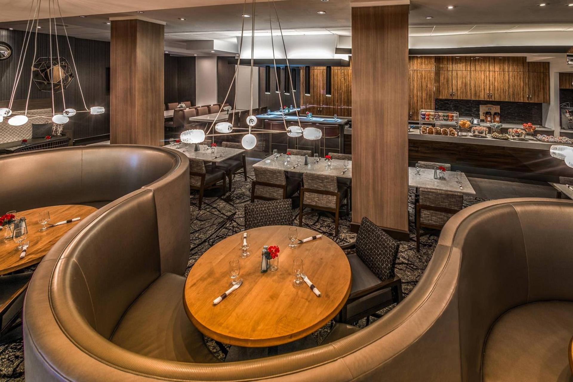 Courtyard by Marriott Bethesda Chevy Chase photo 15