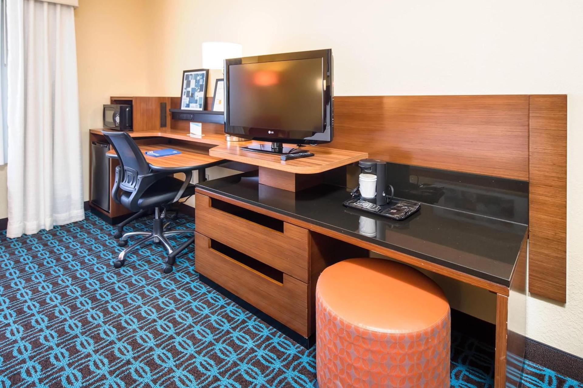 Fairfield Inn & Suites Jacksonville Airport photo 12