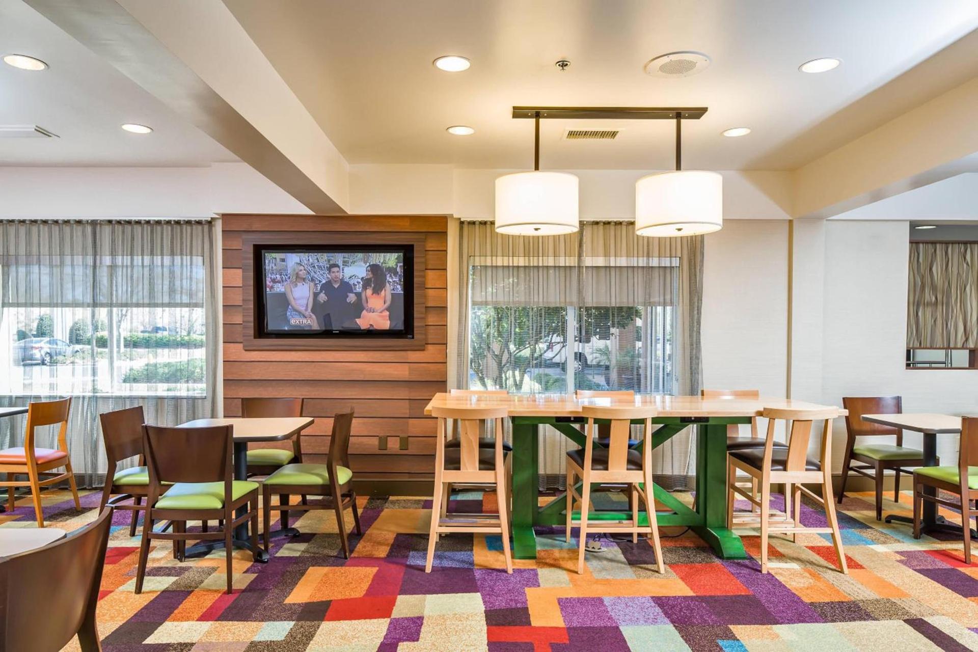 Fairfield Inn & Suites Jacksonville Airport photo 17