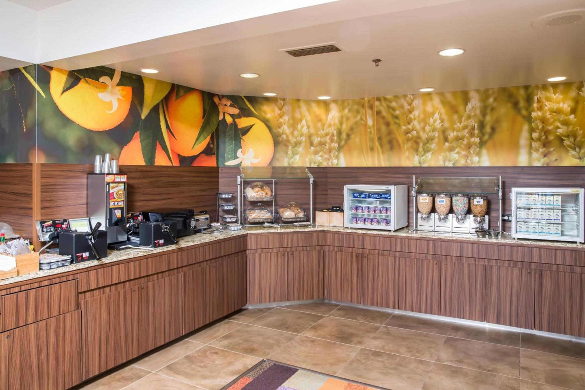Fairfield Inn & Suites Jacksonville Airport photo 18