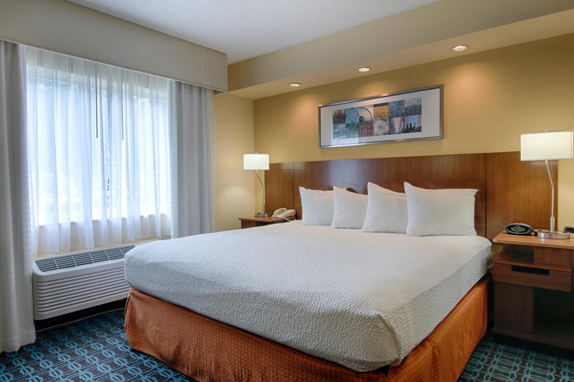 Fairfield Inn & Suites Jacksonville Airport photo 11