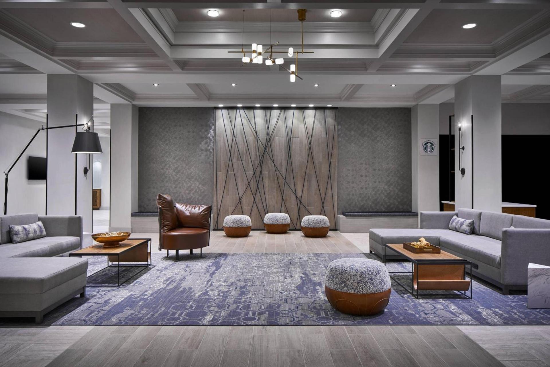 Delta Hotels by Marriott Norfolk Airport photo 2