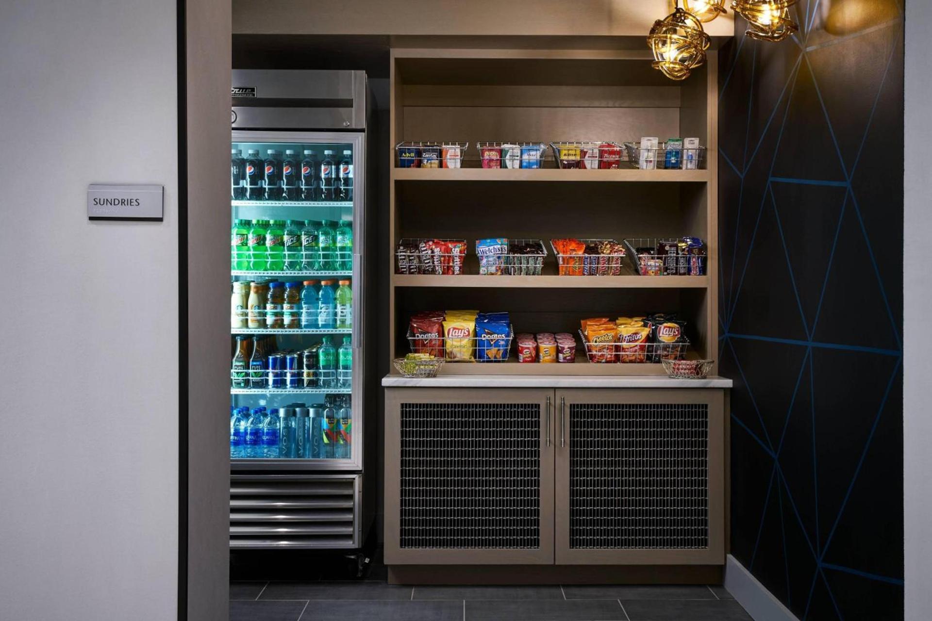 Delta Hotels by Marriott Norfolk Airport photo 15