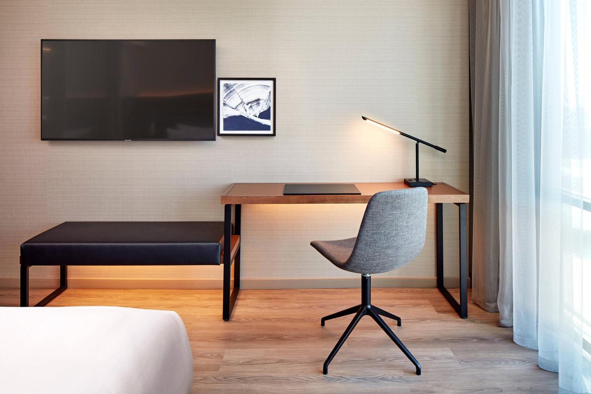 AC Hotel by Marriott San Jose Santa Clara photo 21