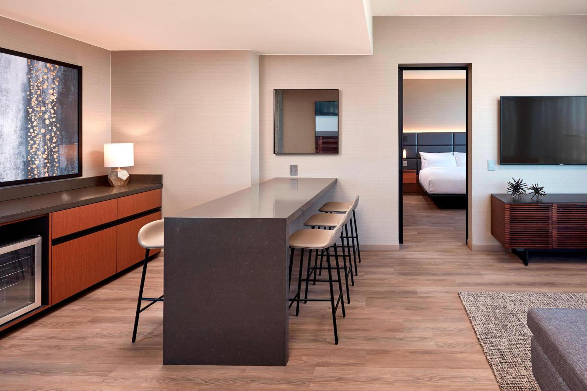 AC Hotel by Marriott San Jose Santa Clara photo 28