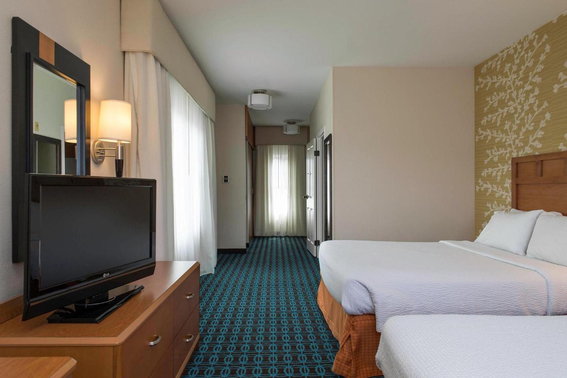 Fairfield Inn and Suites Santa Rosa Sebastopol photo 6
