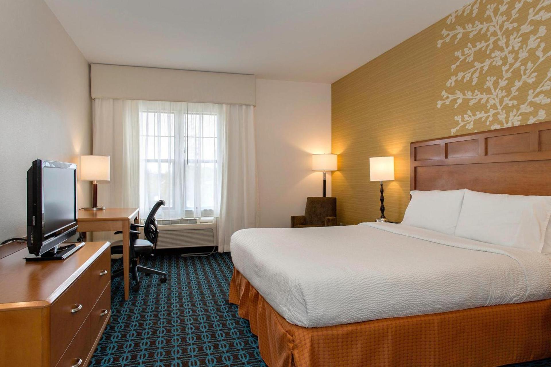 Fairfield Inn and Suites Santa Rosa Sebastopol photo 7