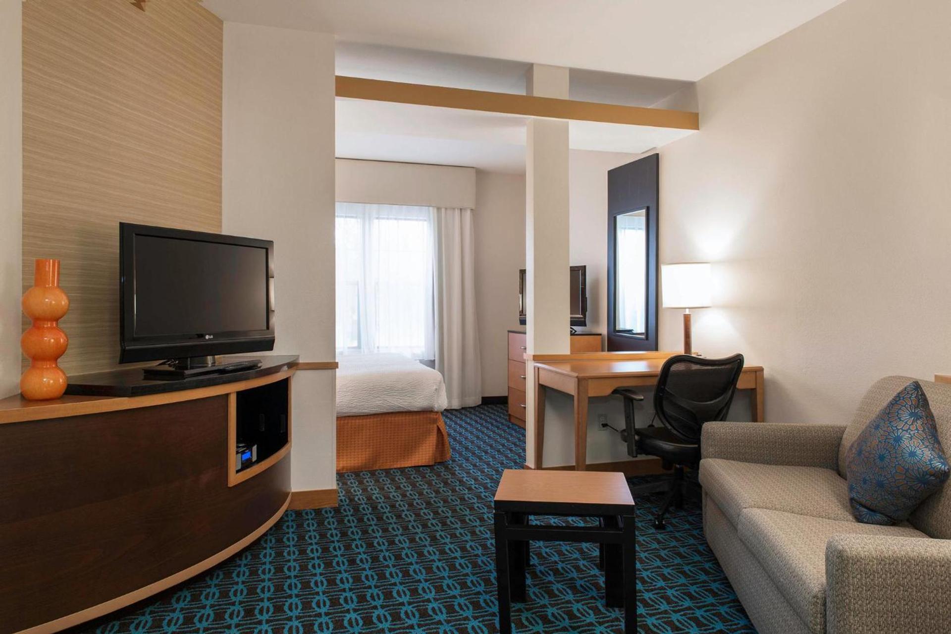 Fairfield Inn and Suites Santa Rosa Sebastopol photo 9