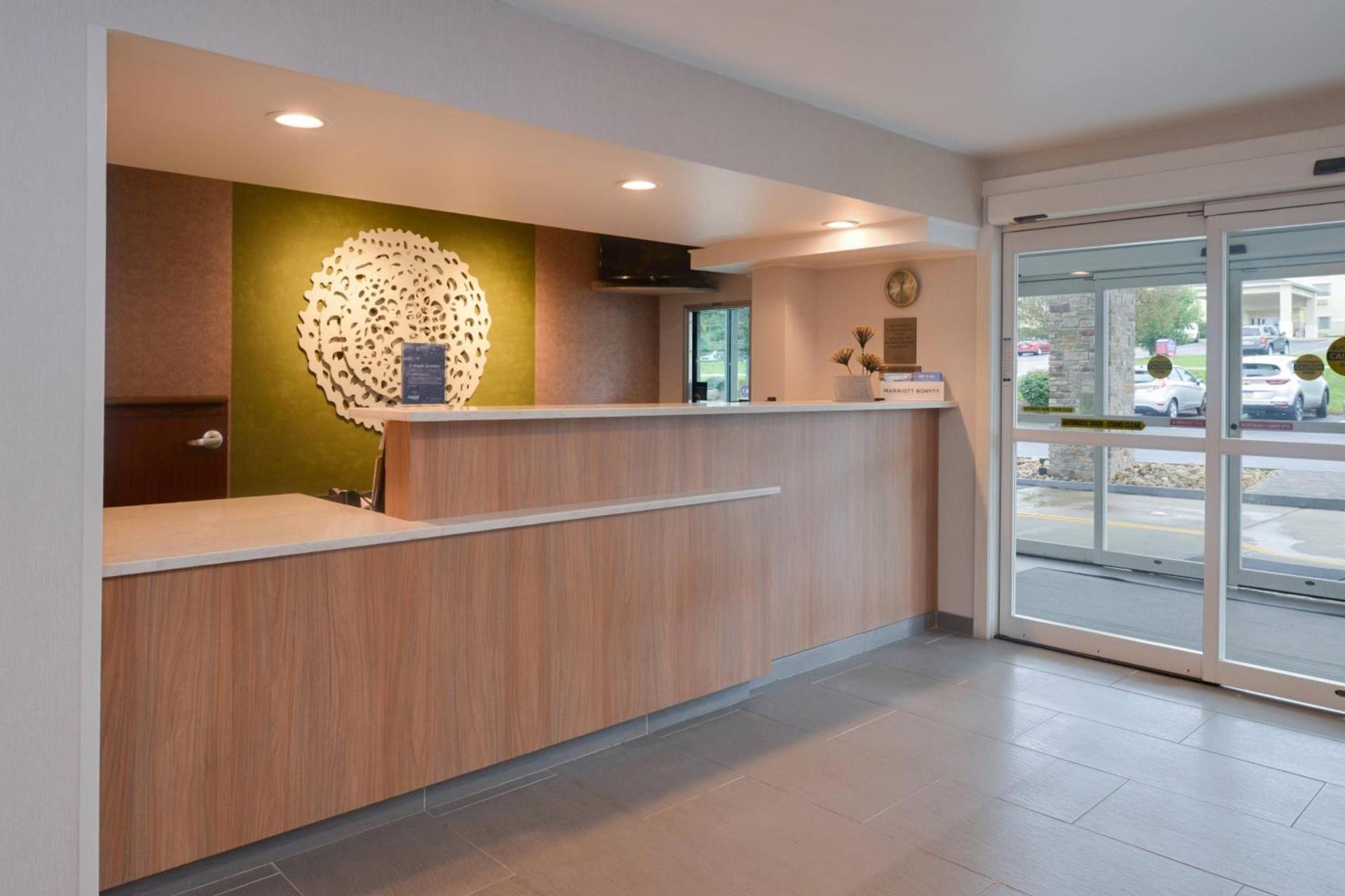 Fairfield Inn & Suites by Marriott Pittsburgh New Stanton photo 2
