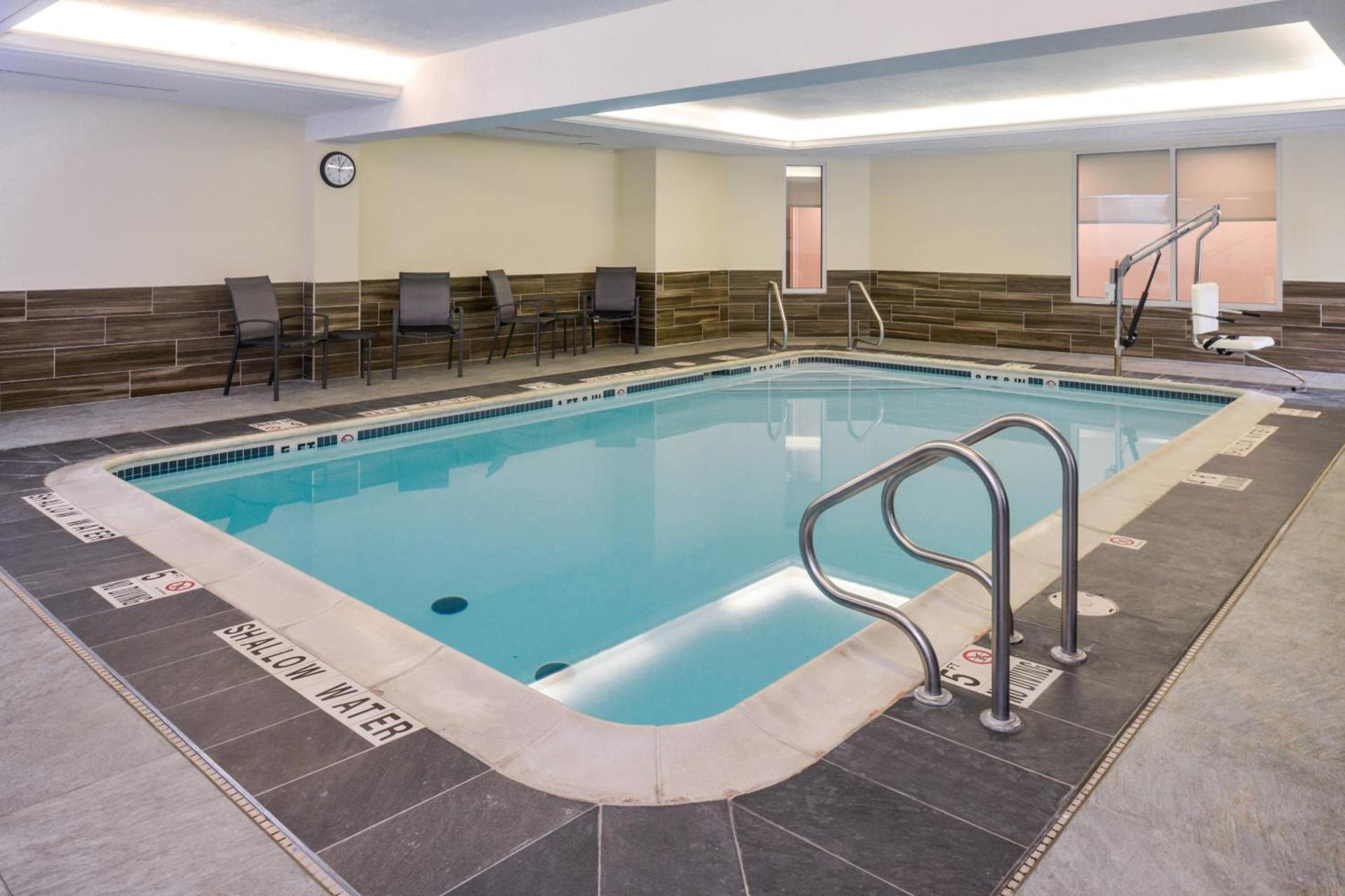 Fairfield Inn & Suites by Marriott Pittsburgh New Stanton photo 21