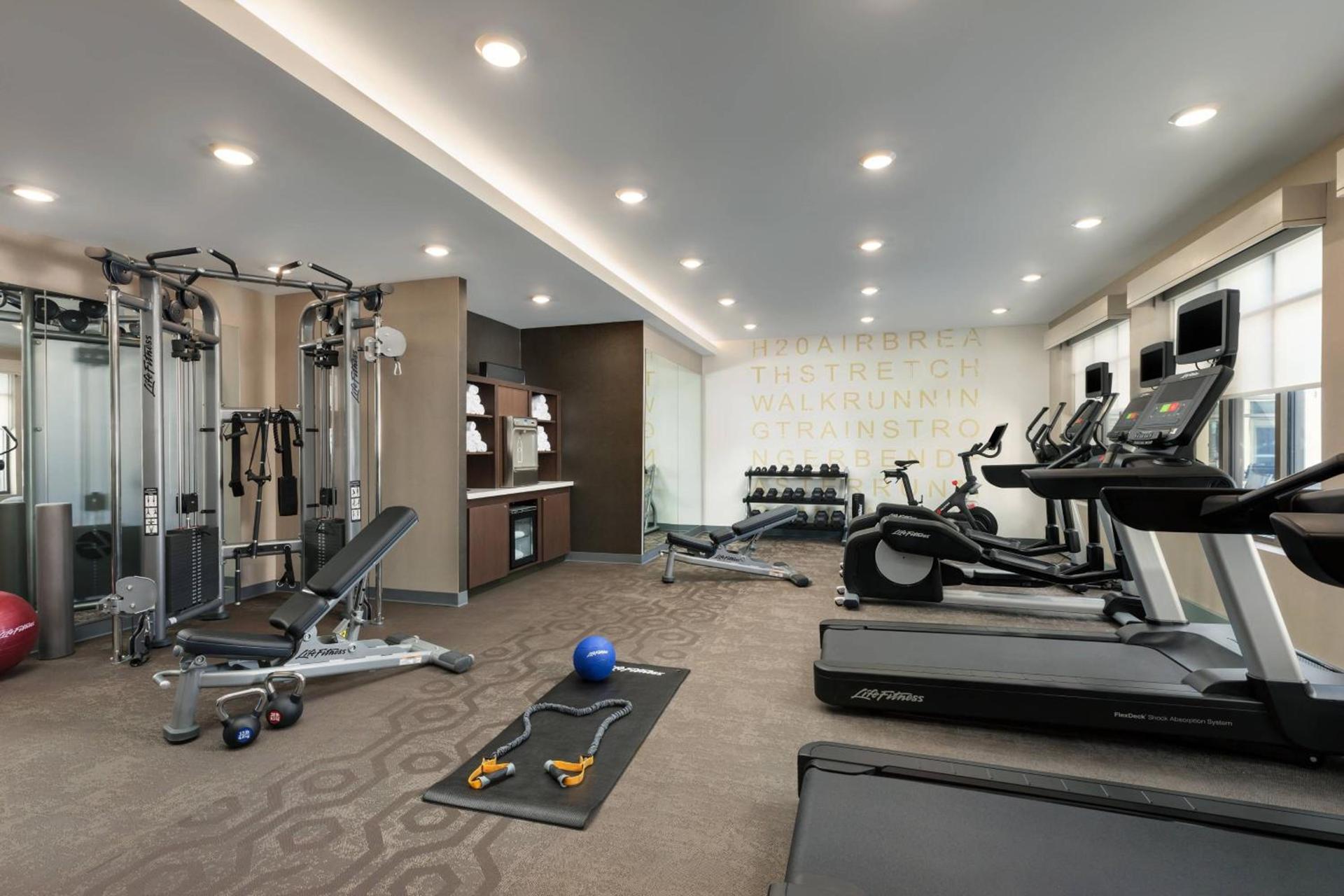 Residence Inn Long Island Garden City photo 35