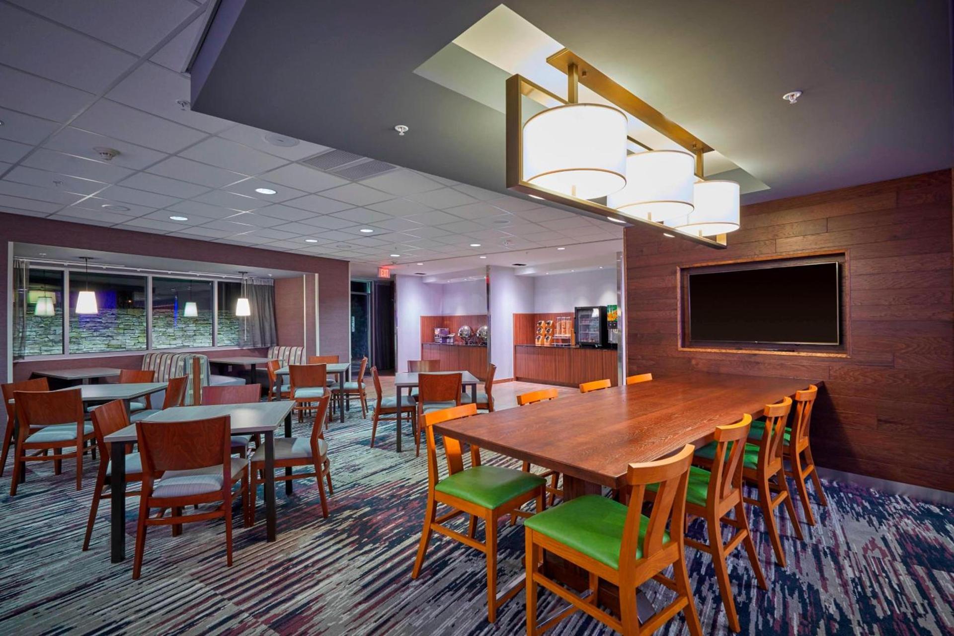 Fairfield Inn & Suites by Marriott Grand Mound Centralia photo 24