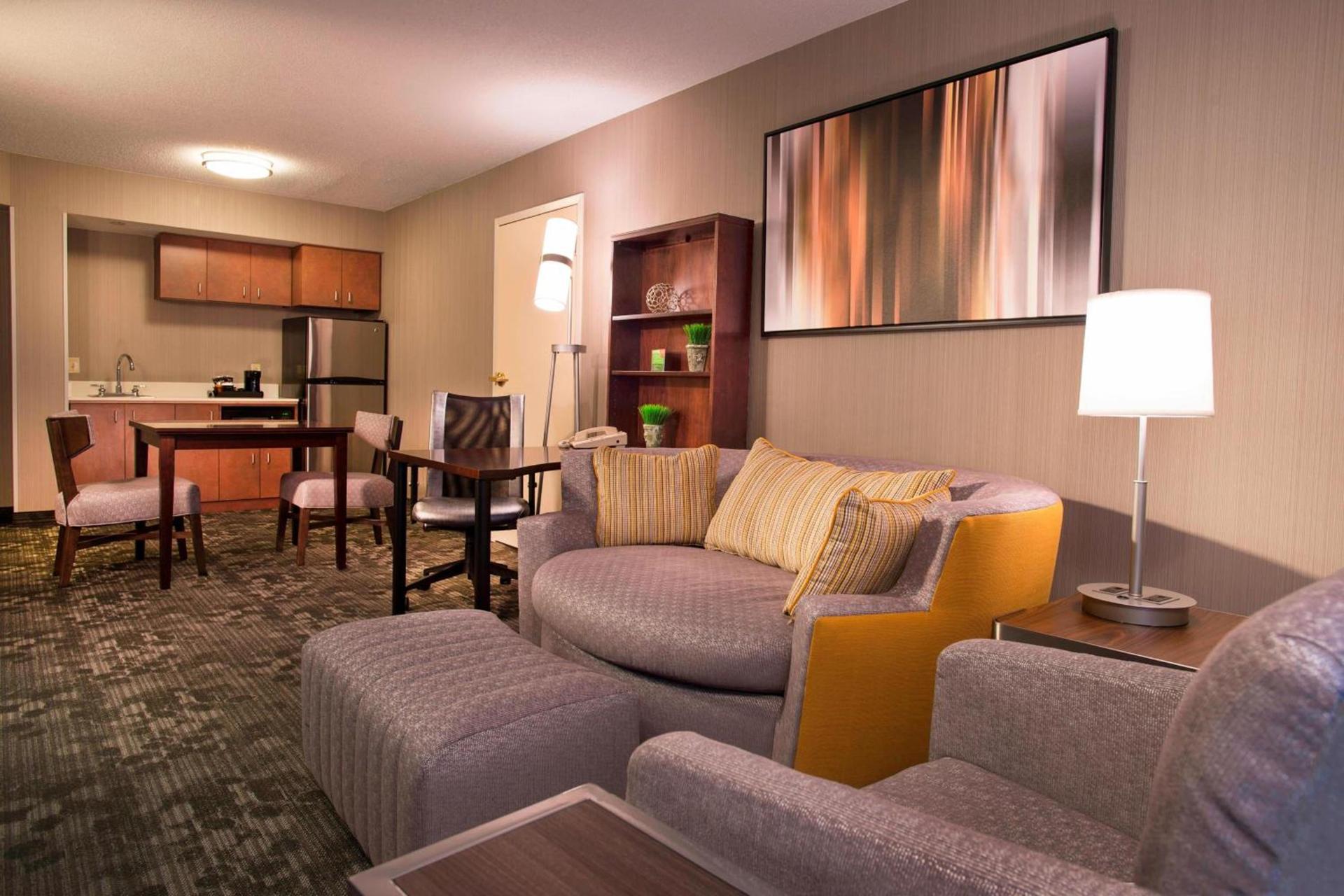 Courtyard by Marriott Tysons McLean photo 12