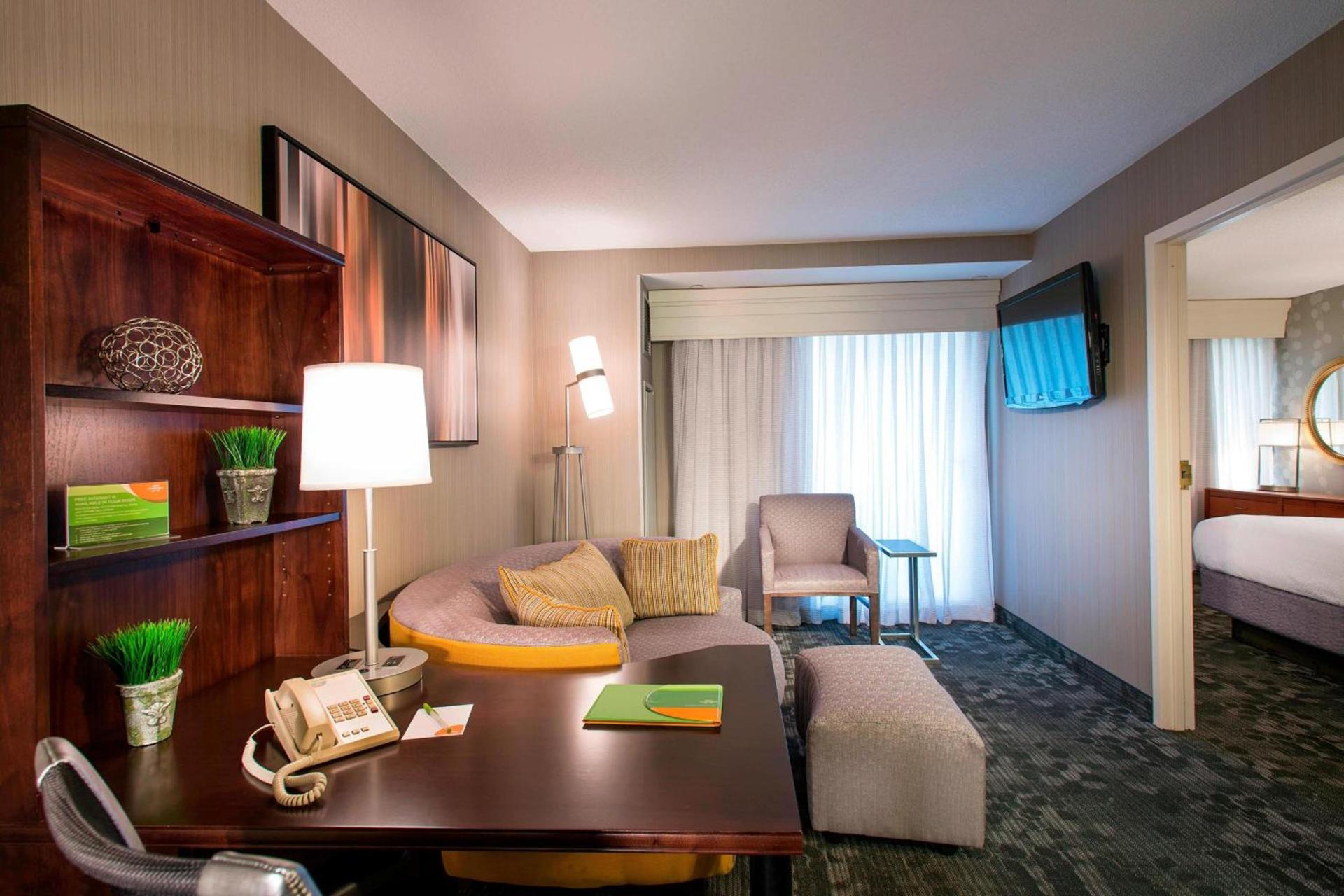 Courtyard by Marriott Tysons McLean photo 13
