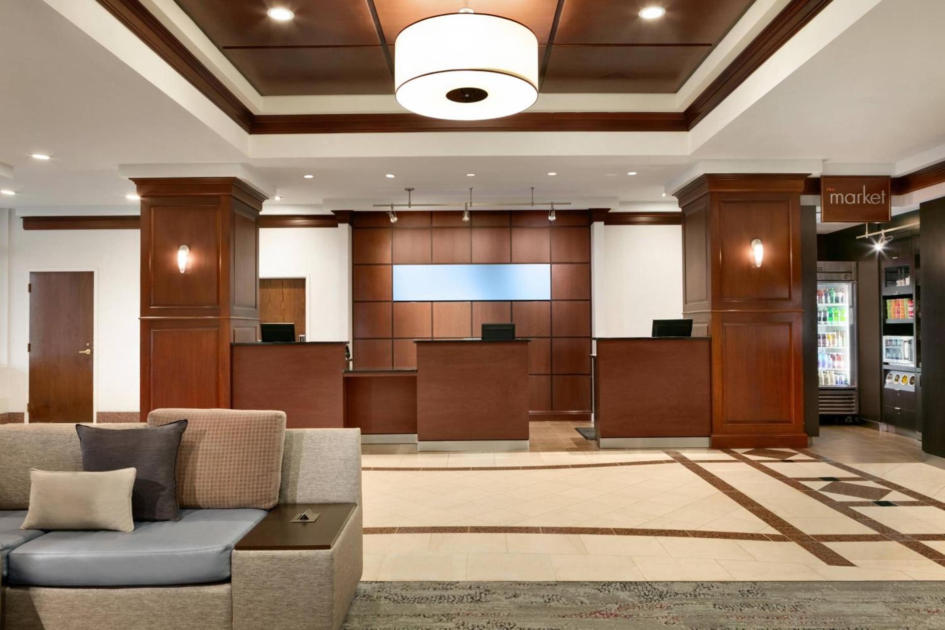 Courtyard by Marriott Tysons McLean photo 2