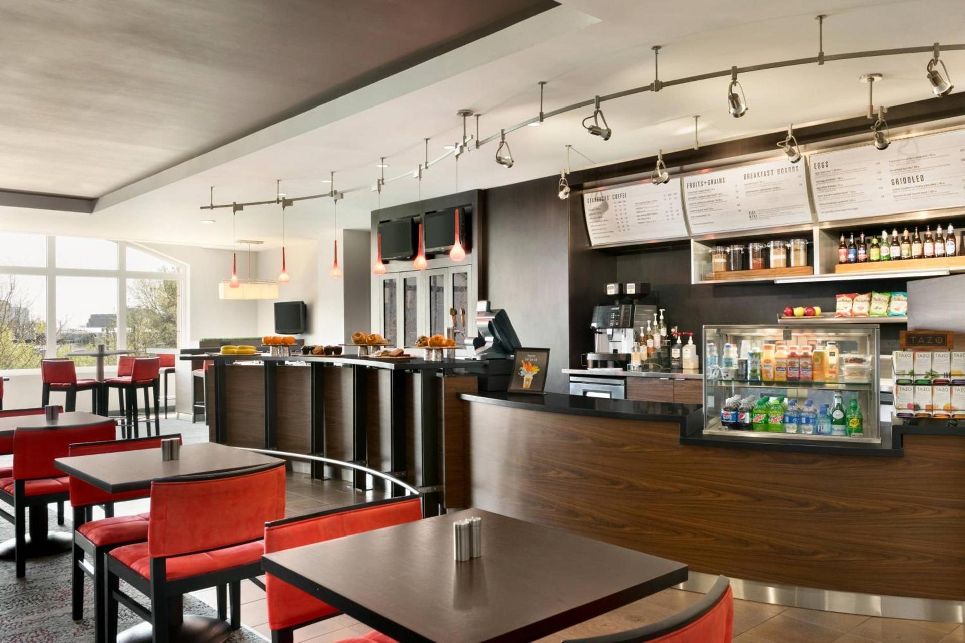 Courtyard by Marriott Tysons McLean photo 18