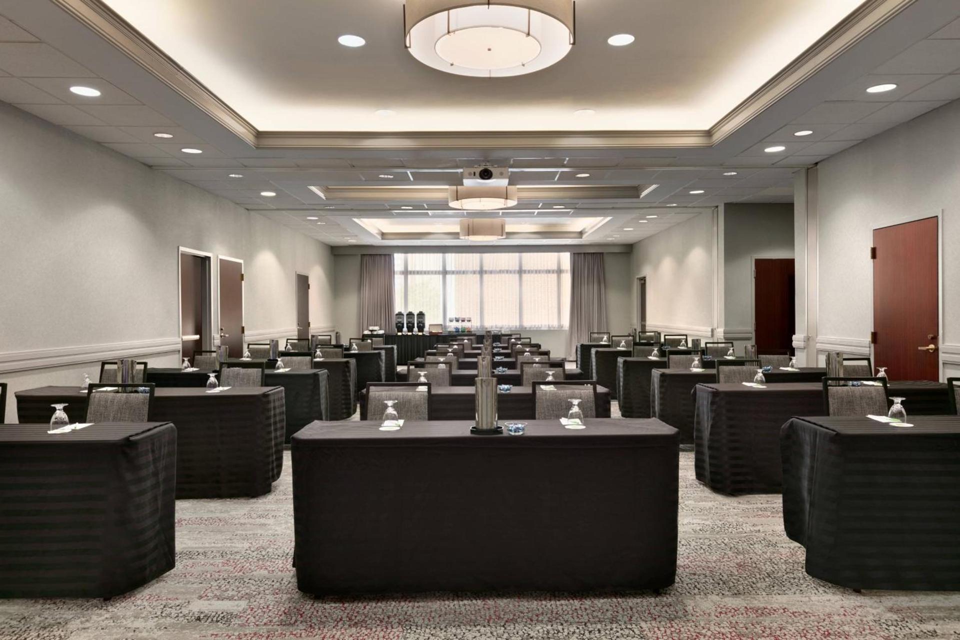 Courtyard by Marriott Tysons McLean photo 24