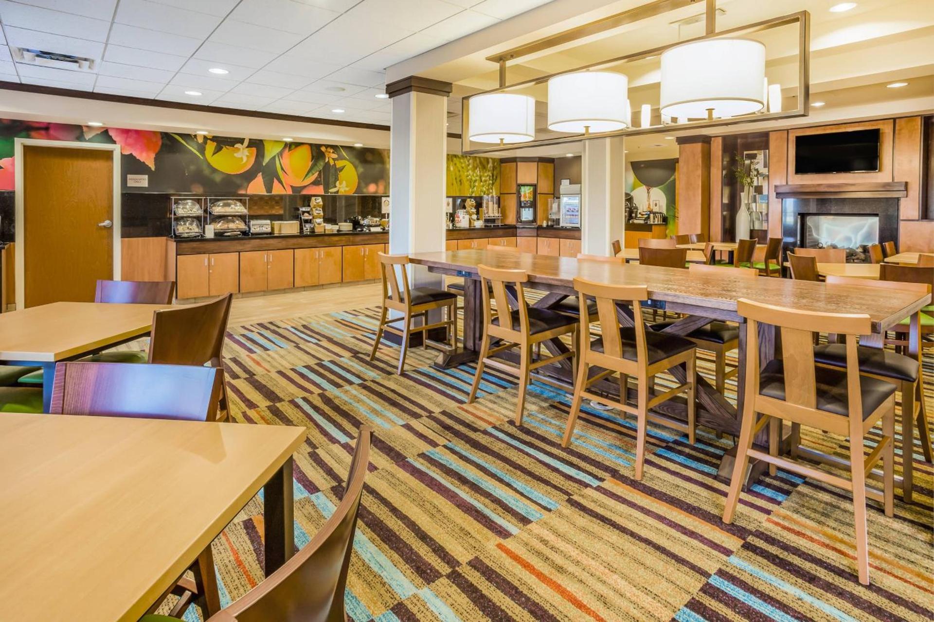 Fairfield Inn and Suites Turlock photo 16