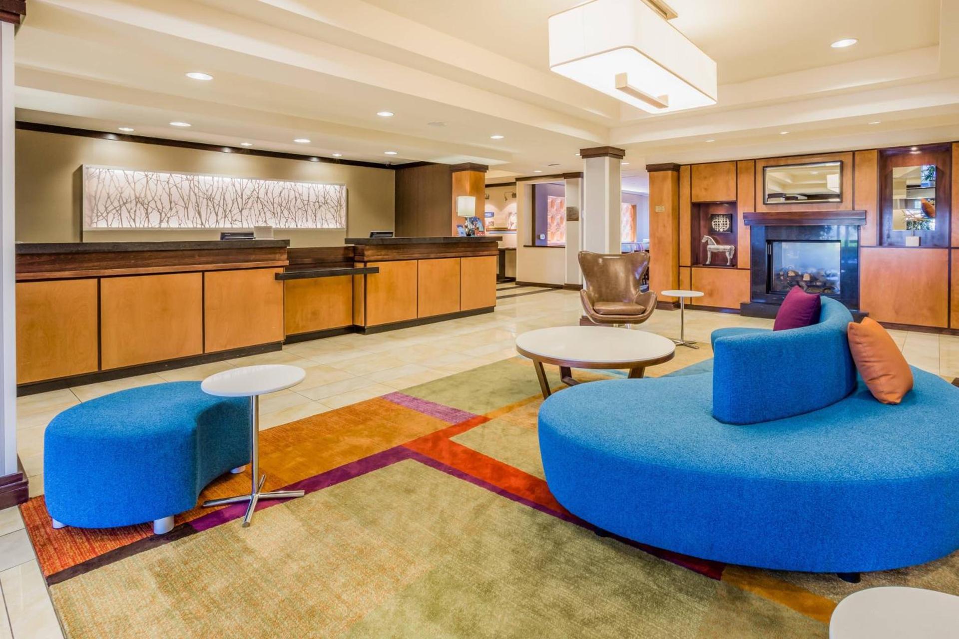 Fairfield Inn and Suites Turlock photo 2