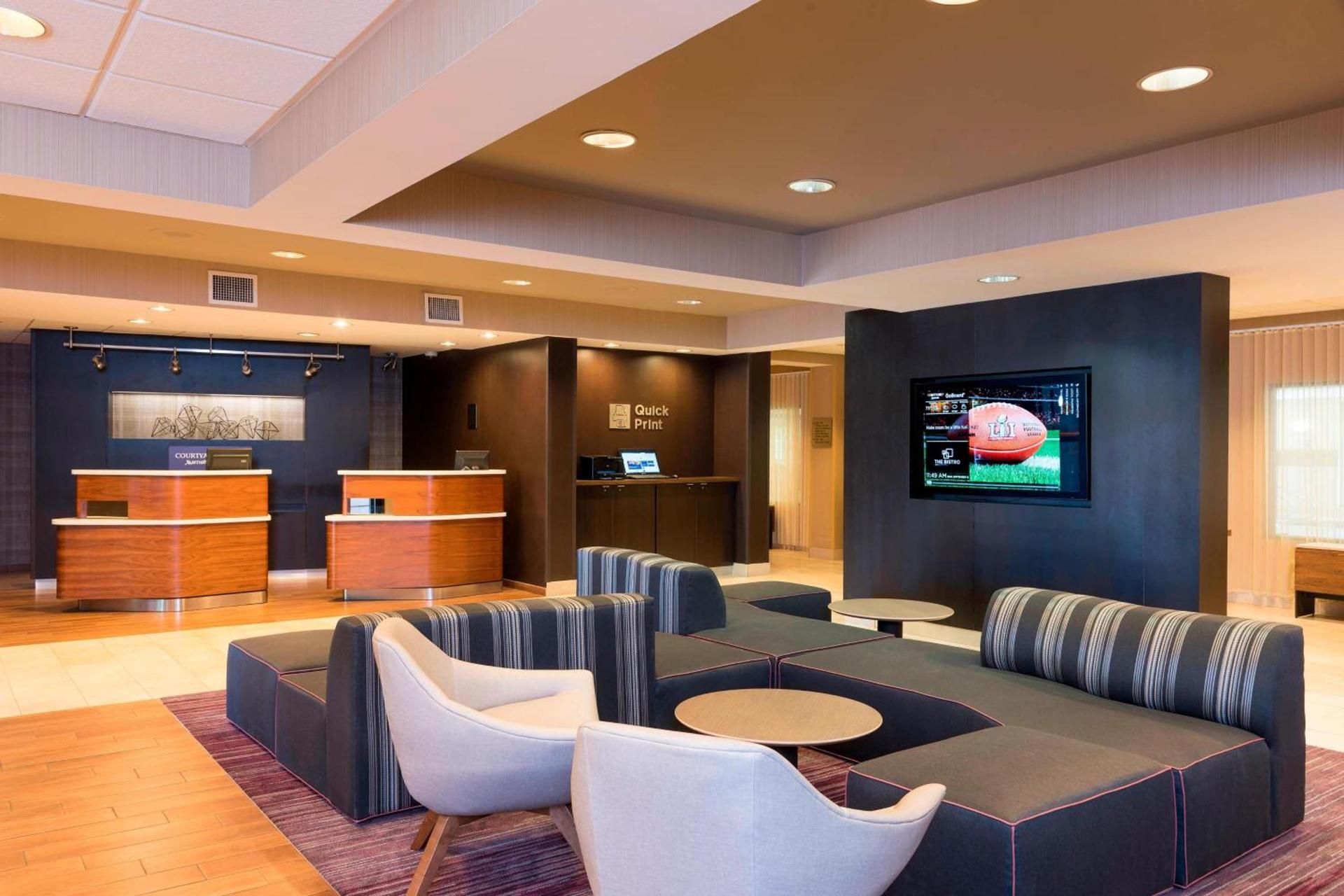 Courtyard by Marriott Traverse City photo 4