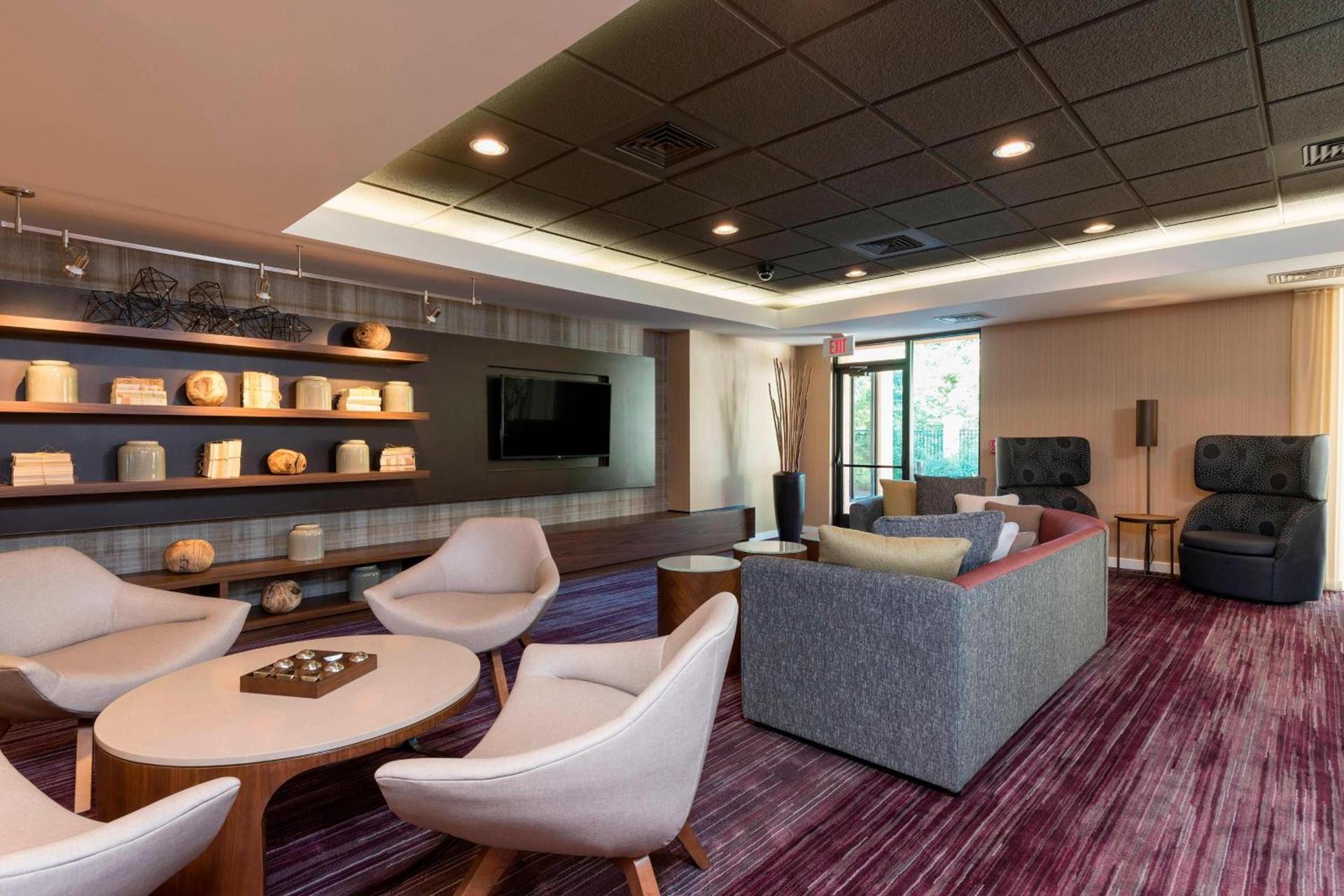 Courtyard by Marriott Traverse City photo 31
