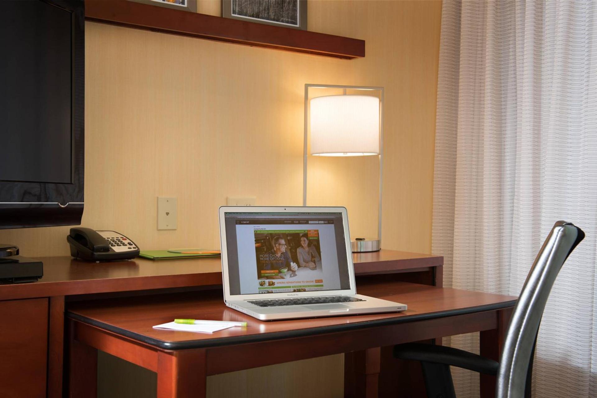 Courtyard by Marriott Hanover Lebanon photo 7
