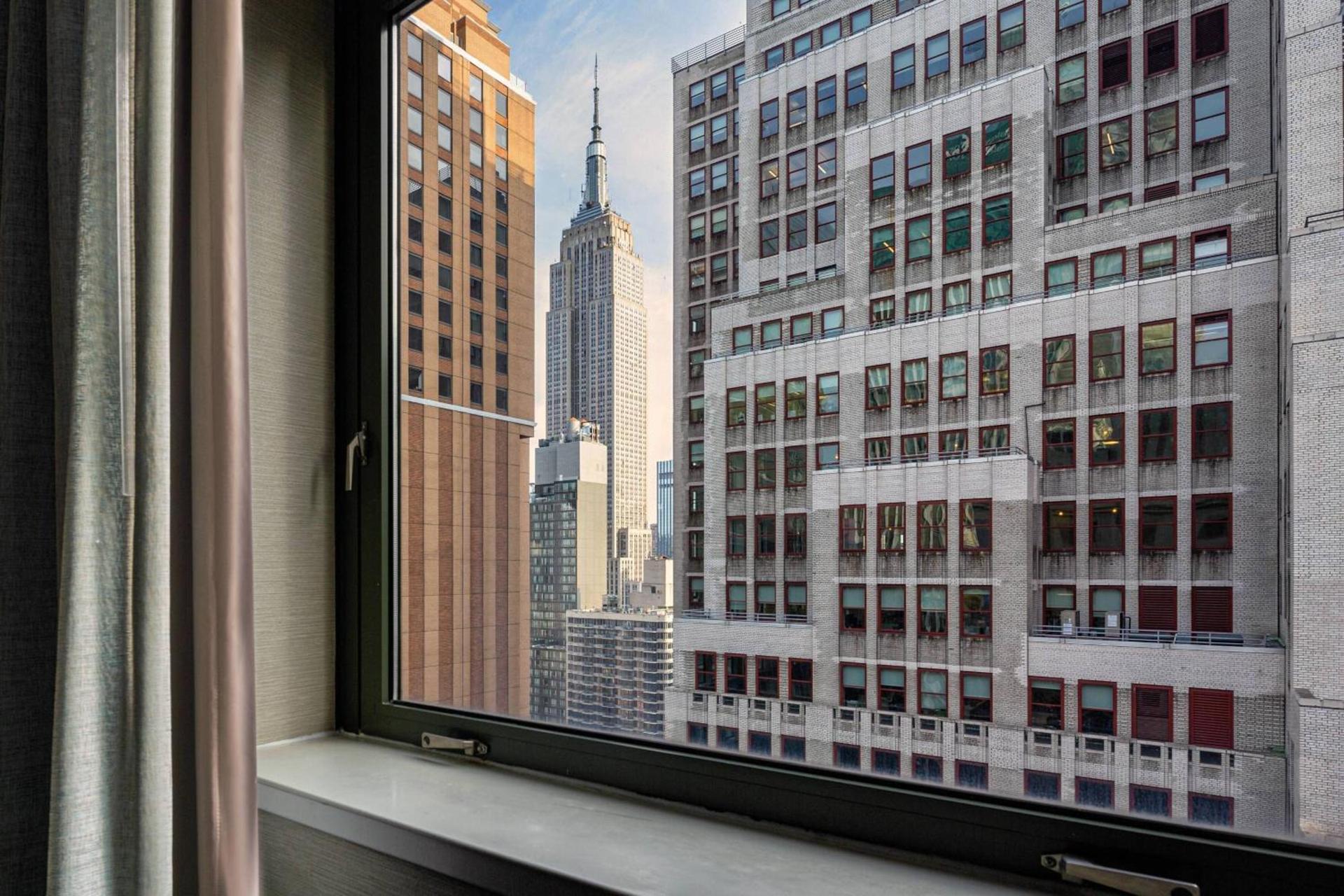 Courtyard New York Manhattan/Times Square photo 11