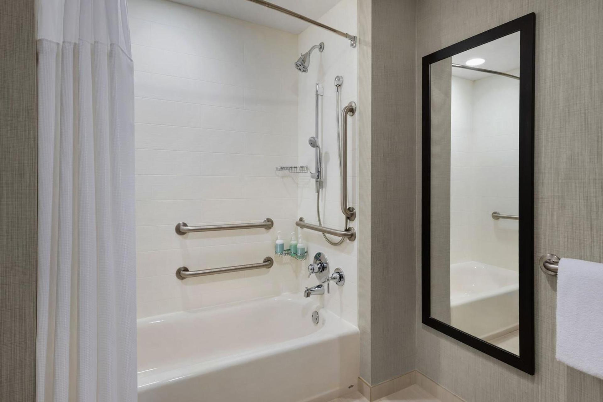 Residence Inn by Marriott Fairfax City photo 3