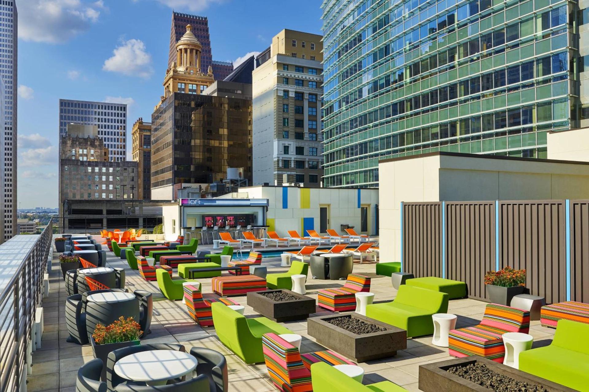 Aloft by Marriott Houston Downtown photo 8