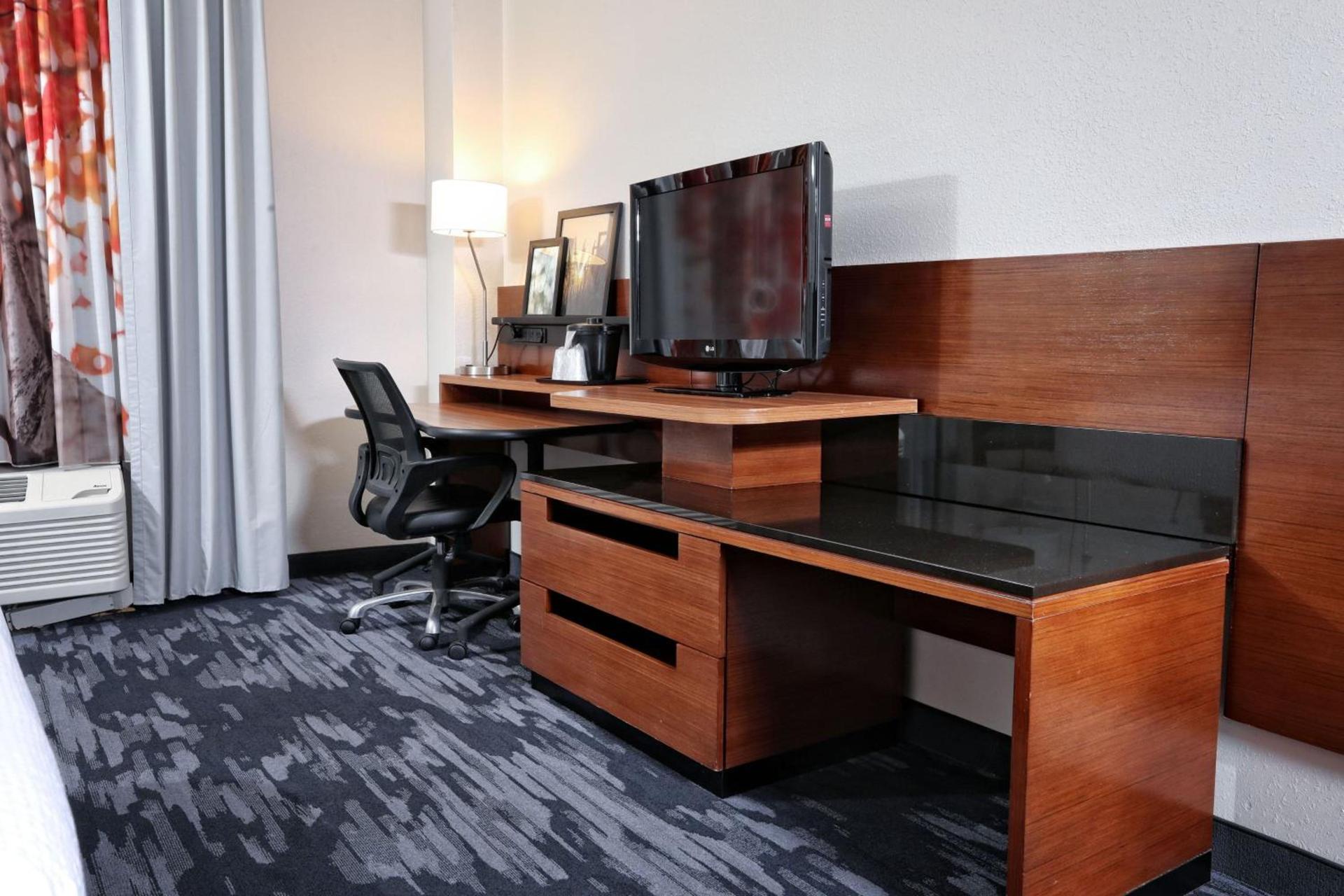 Fairfield Inn & Suites by Marriott Charleston North/Ashley Phosphate photo 16
