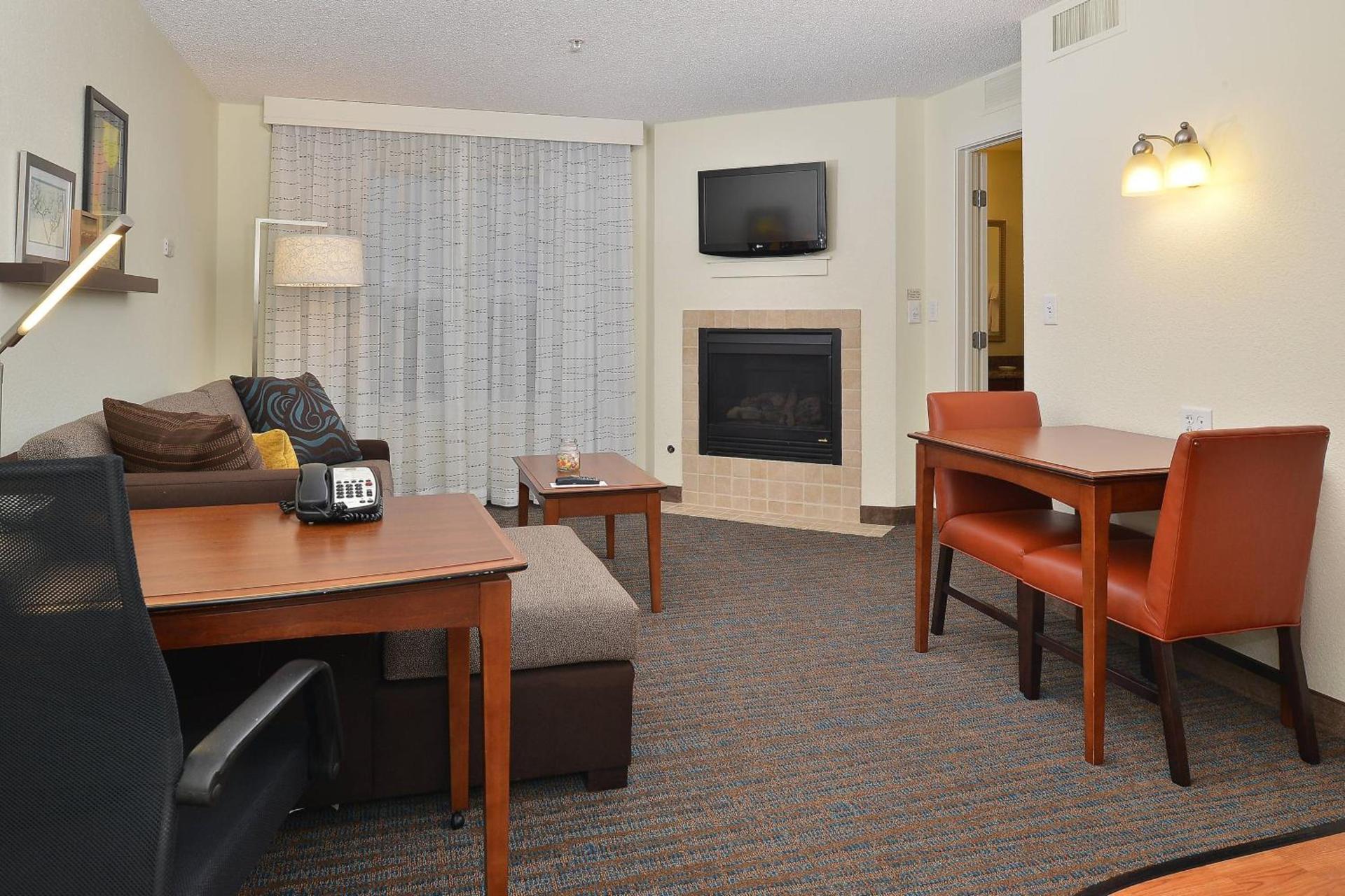 Residence Inn by Marriott Loveland Fort Collins photo 9