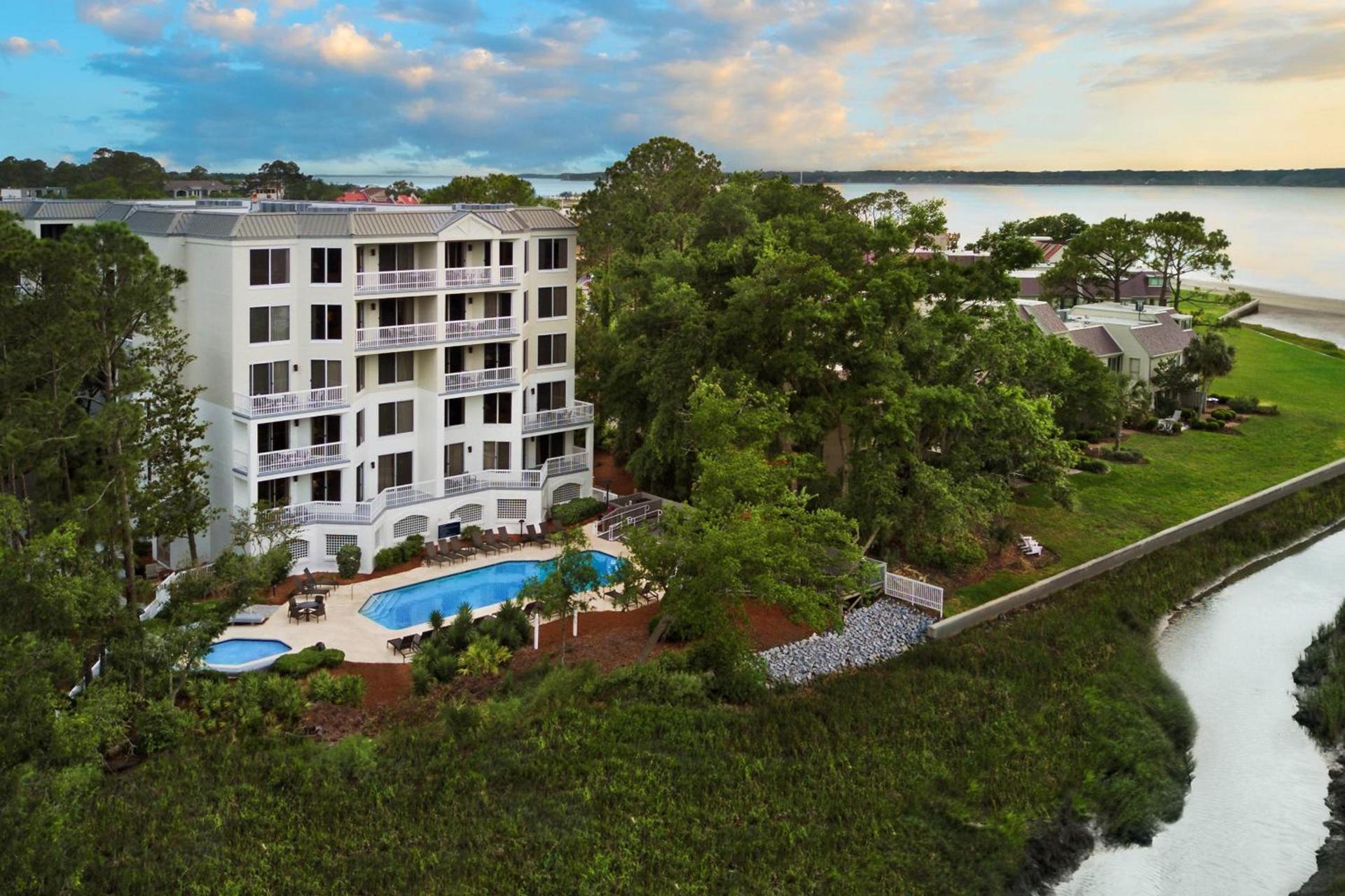 Marriott's Harbour Club photo 2