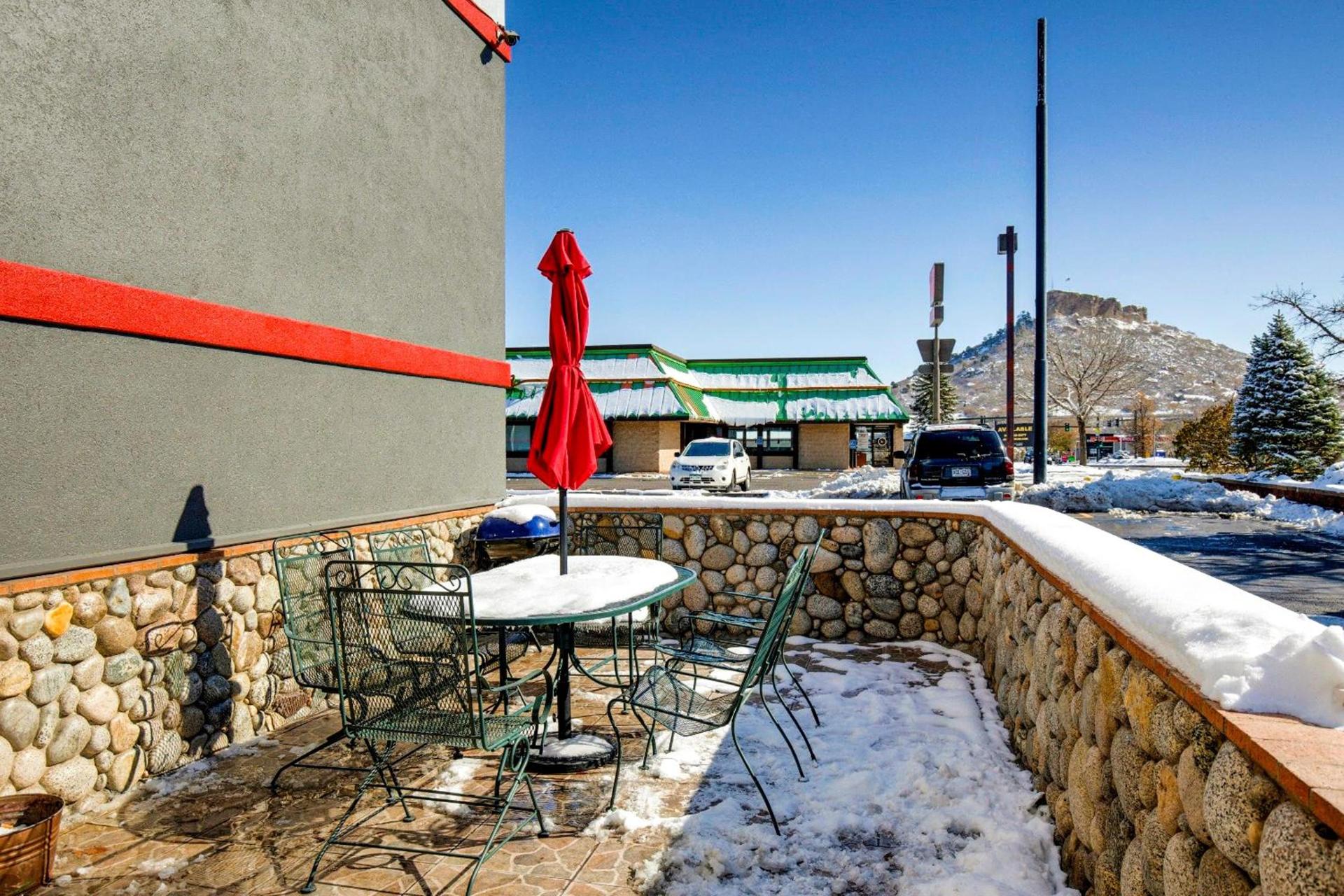 OYO Hotel Castle Rock CO Downtown photo 32